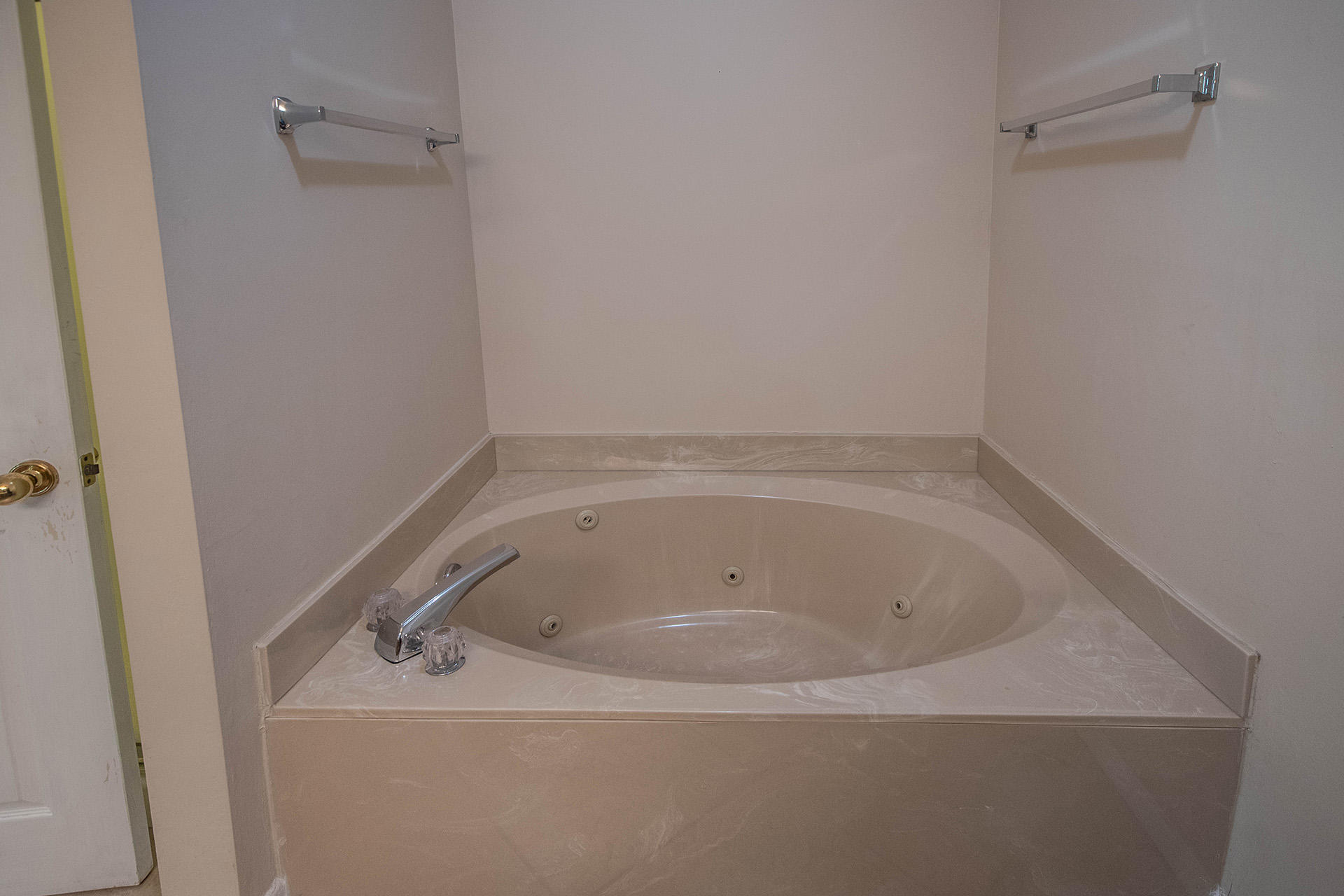 FAIRWAY LAKES PH 1 - Residential