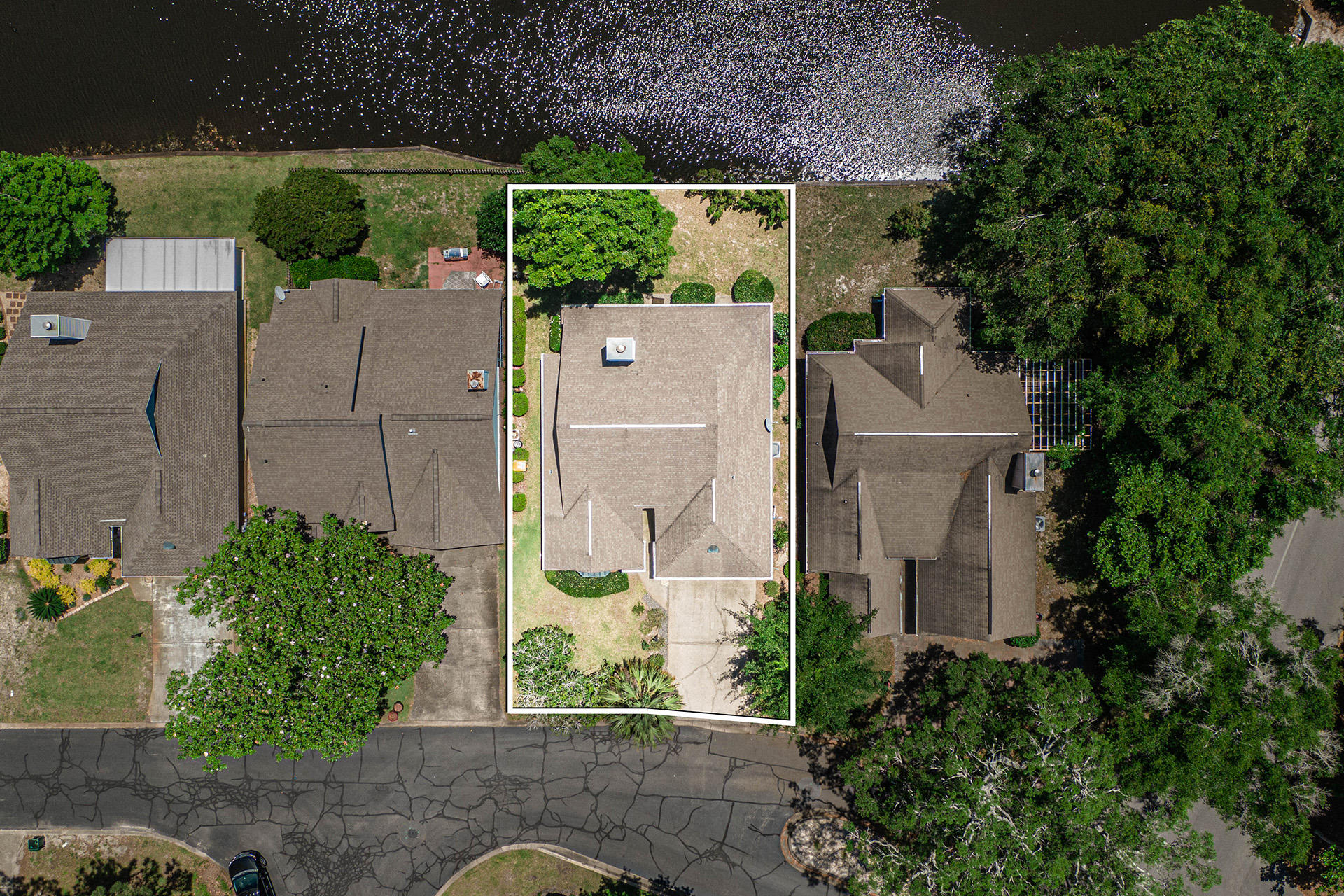 FAIRWAY LAKES PH 1 - Residential