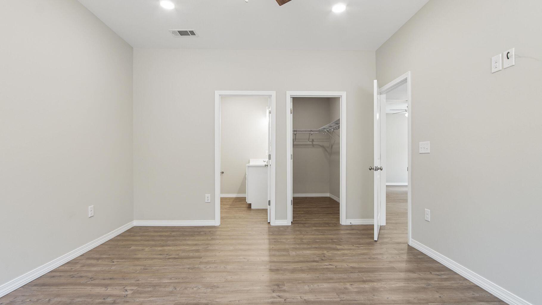 OAKWOOD HILLS UNIT 1 - Residential