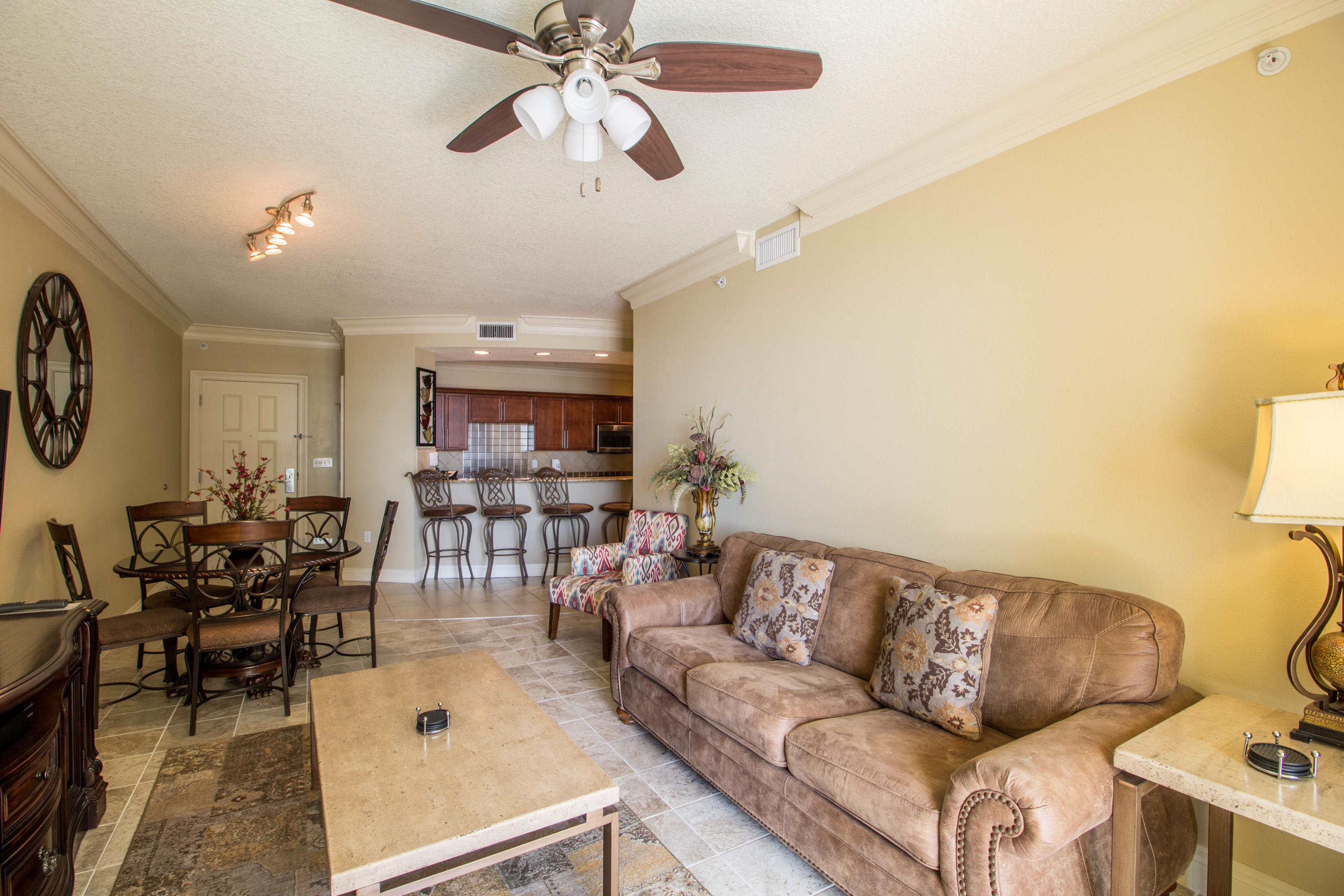 EMERALD GRANDE - Residential