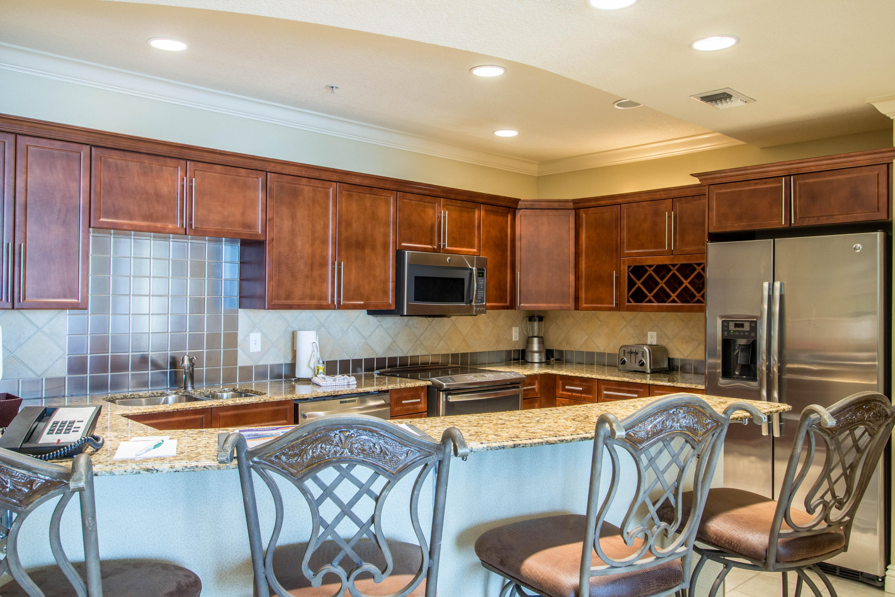 EMERALD GRANDE - Residential