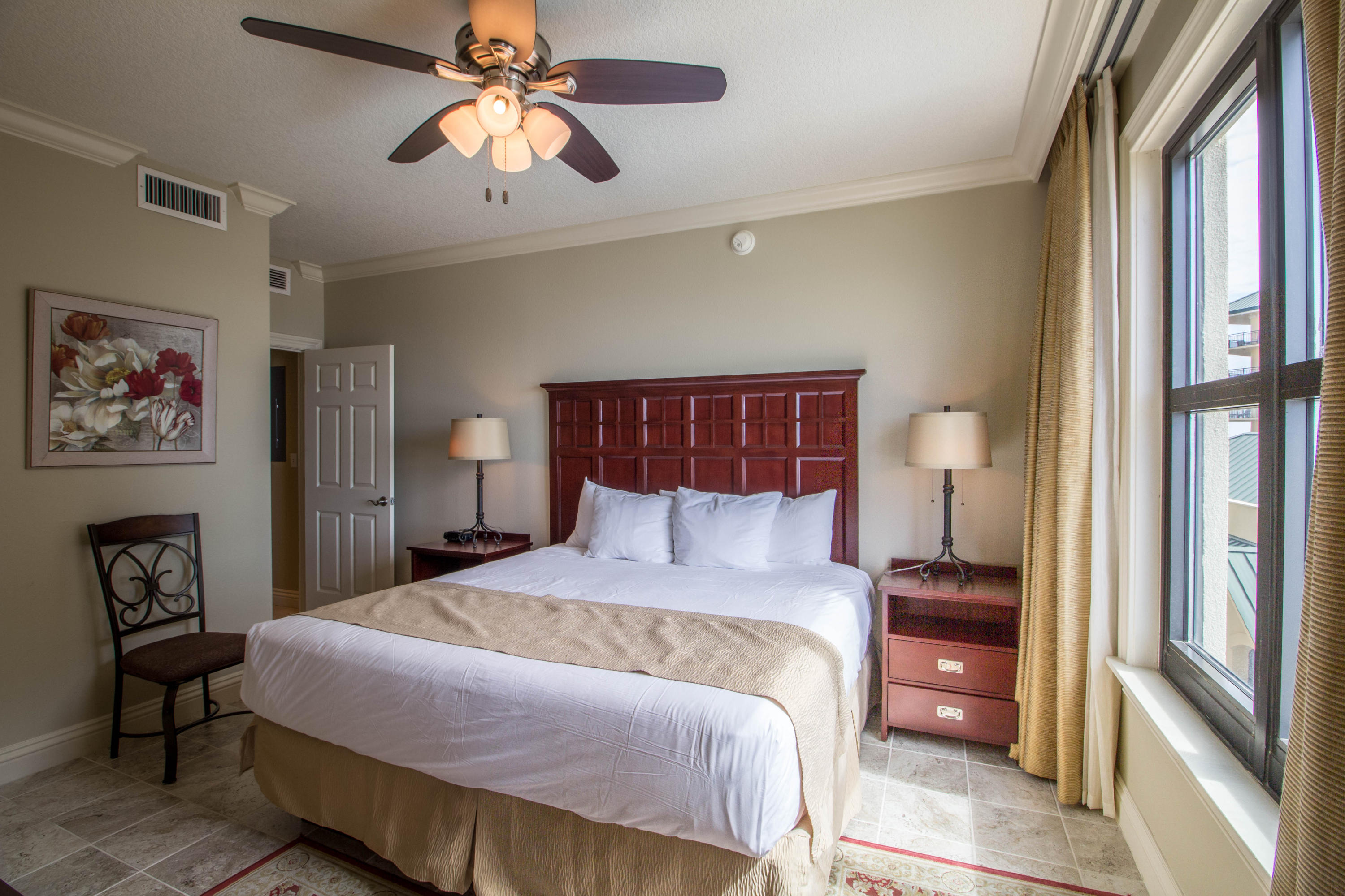 EMERALD GRANDE - Residential