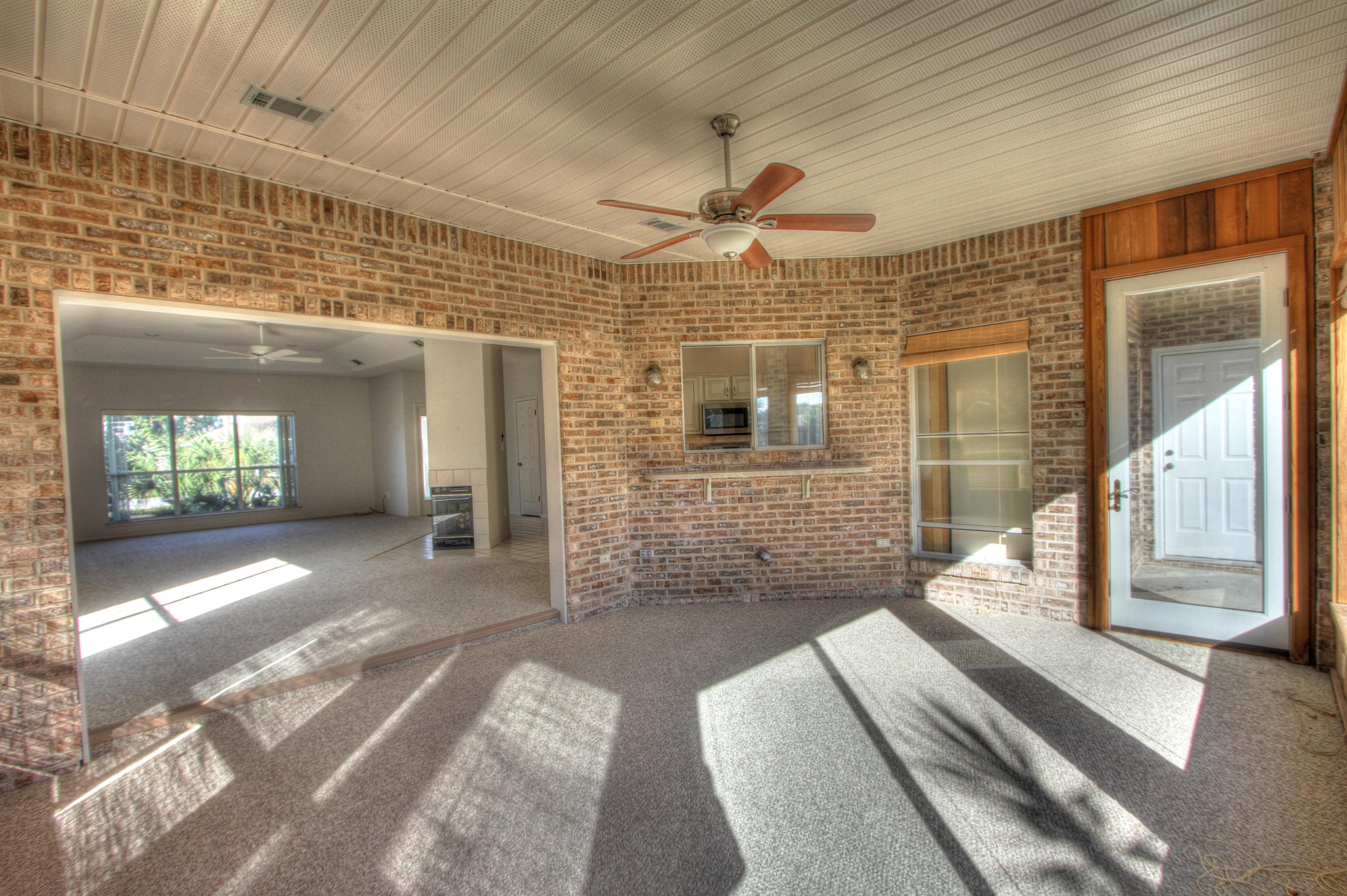 EMERALD BREEZE ESTATES - Residential