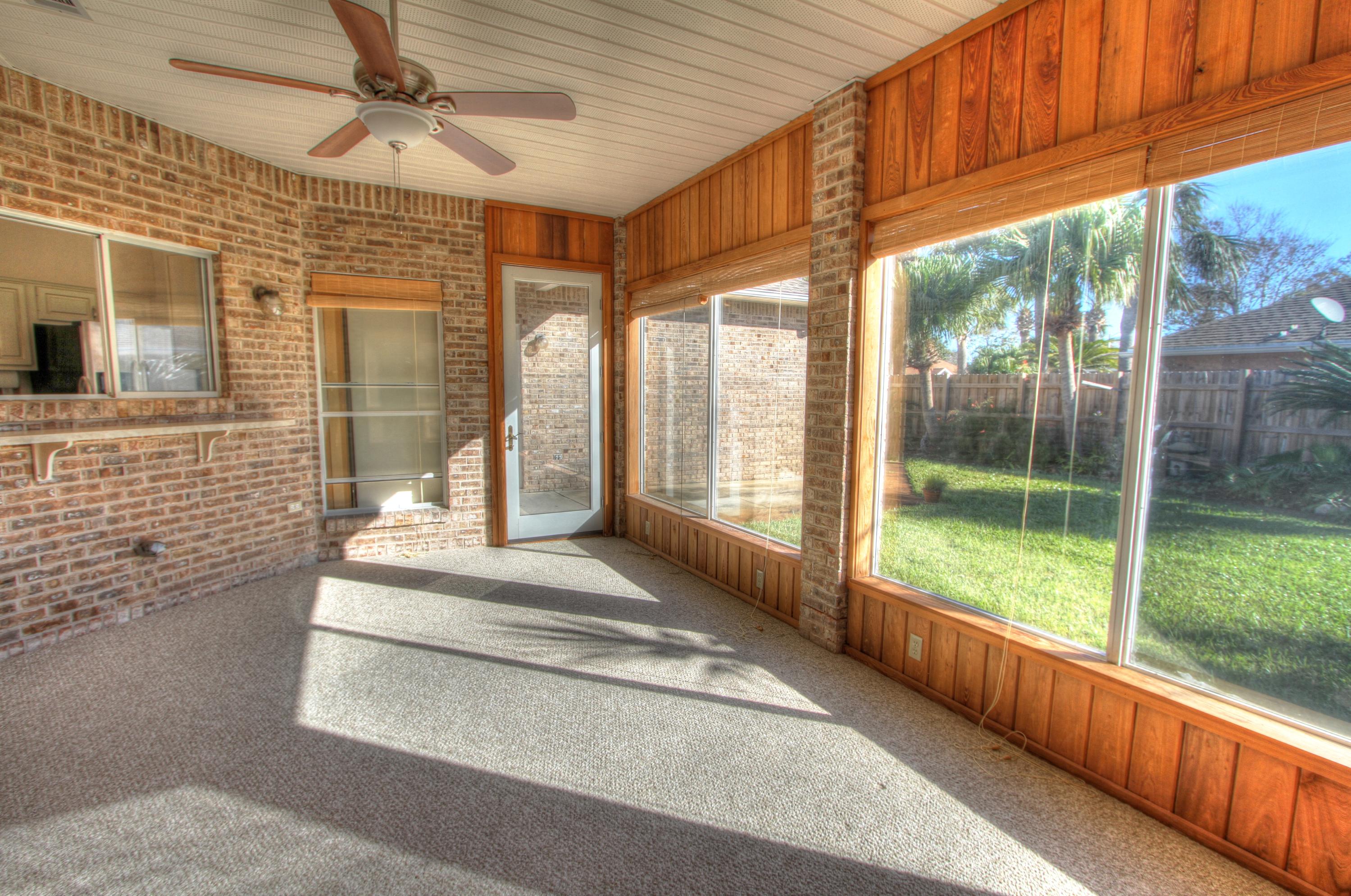 EMERALD BREEZE ESTATES - Residential