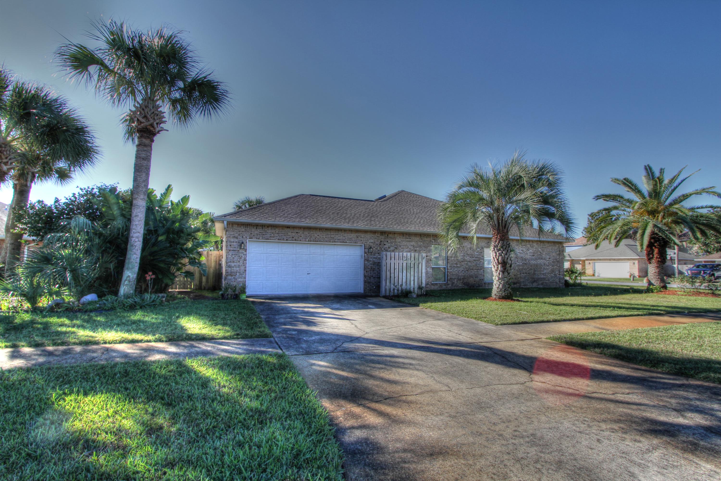 EMERALD BREEZE ESTATES - Residential