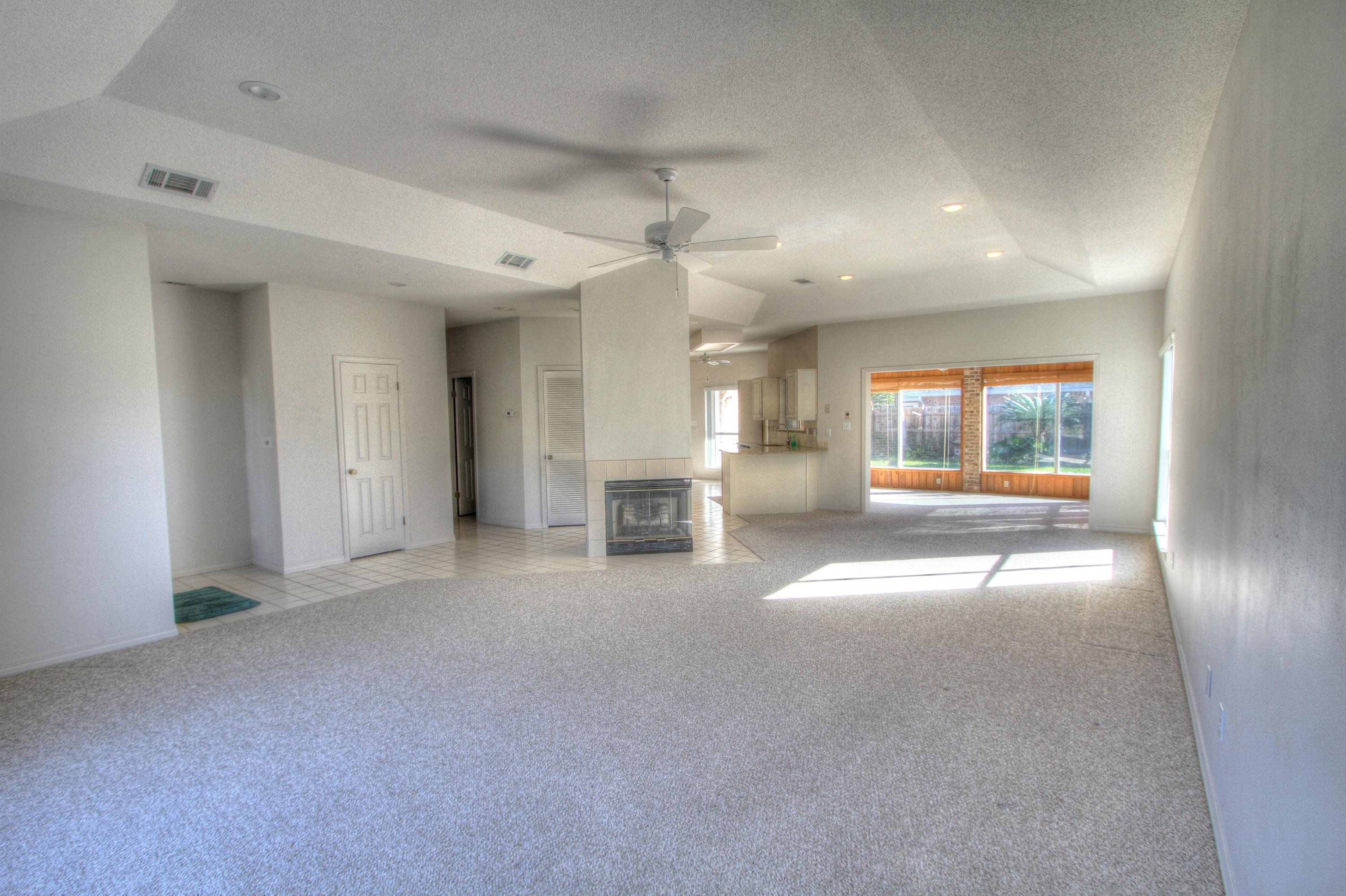 EMERALD BREEZE ESTATES - Residential