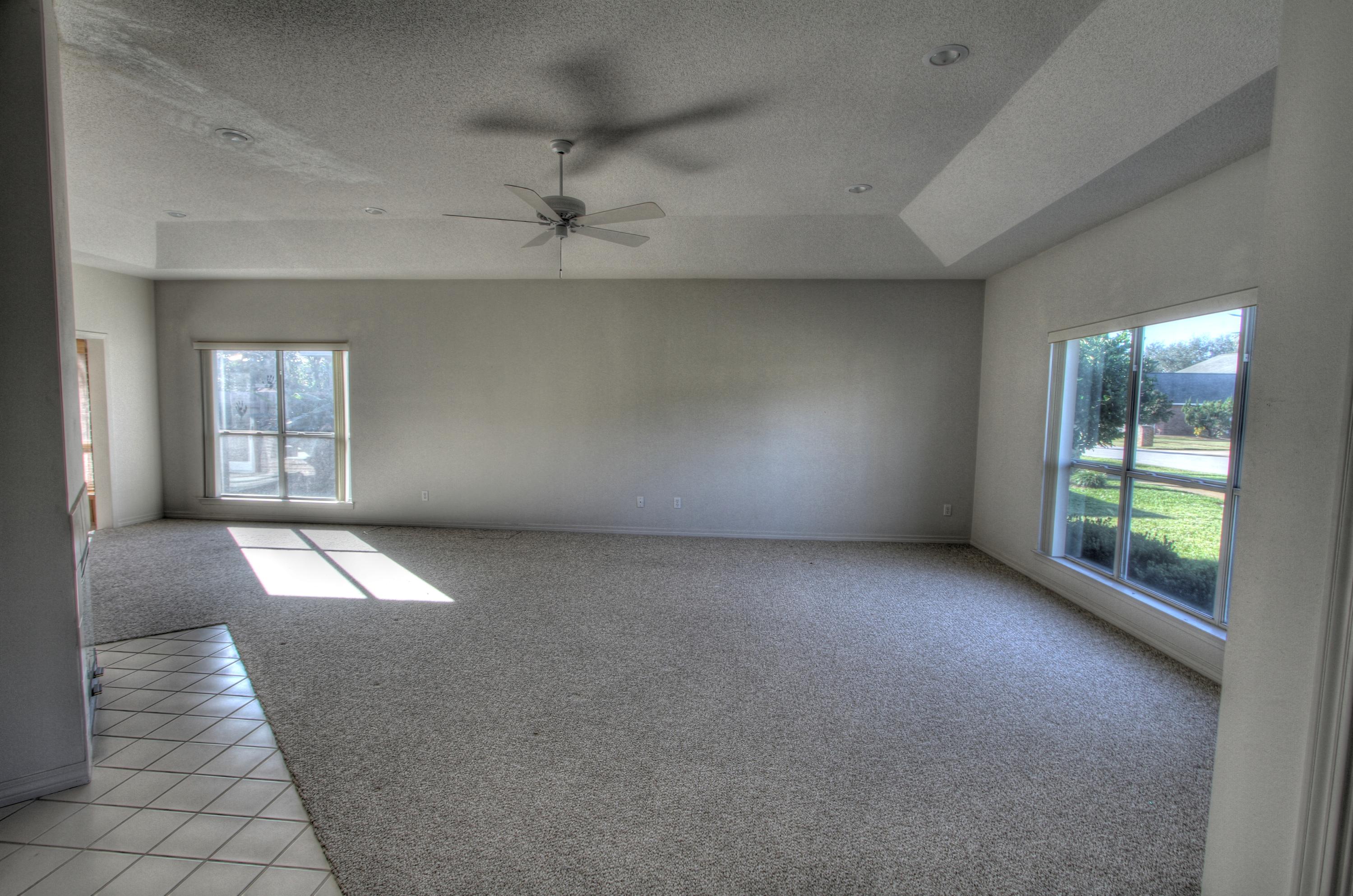 EMERALD BREEZE ESTATES - Residential