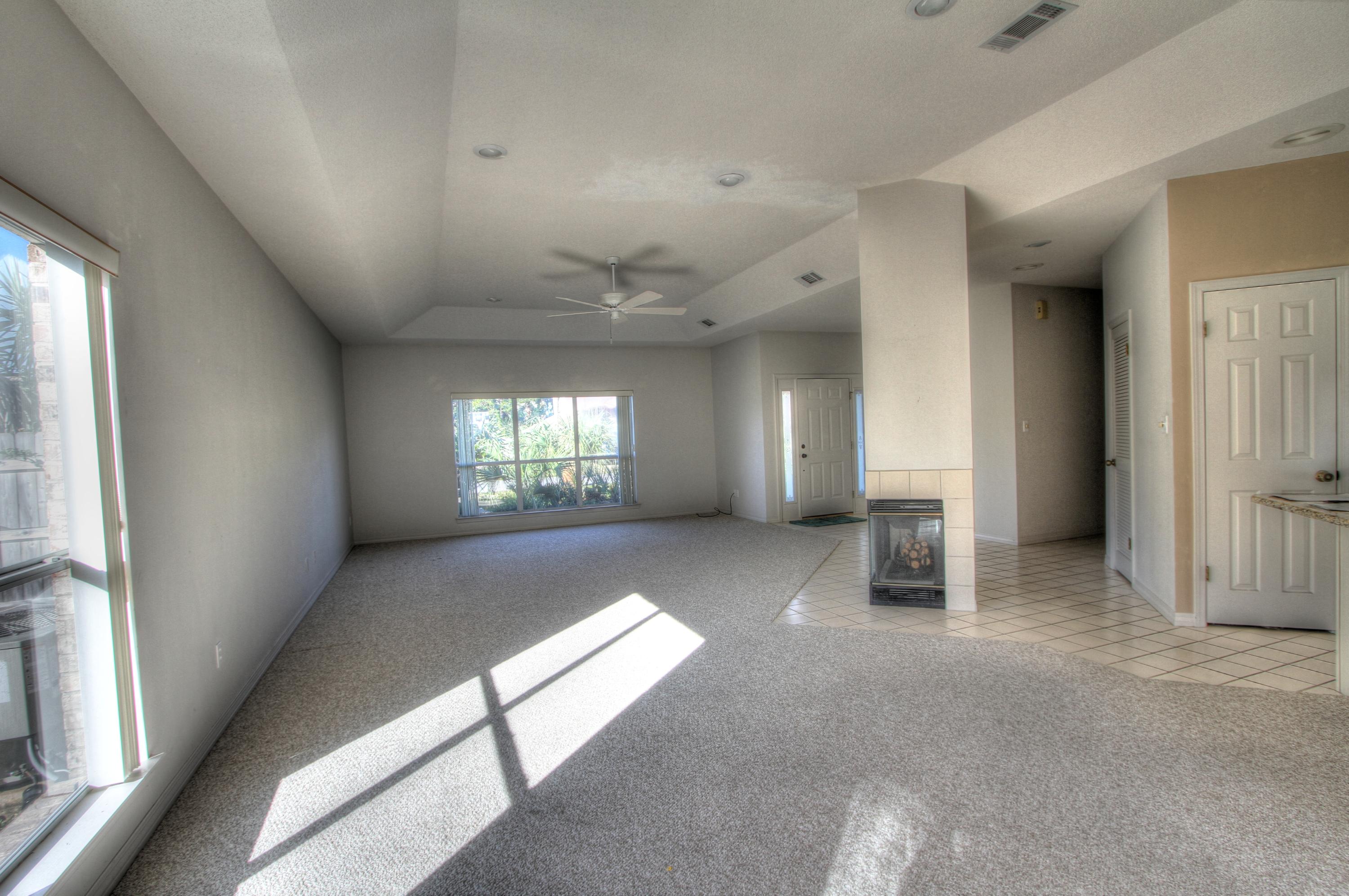 EMERALD BREEZE ESTATES - Residential