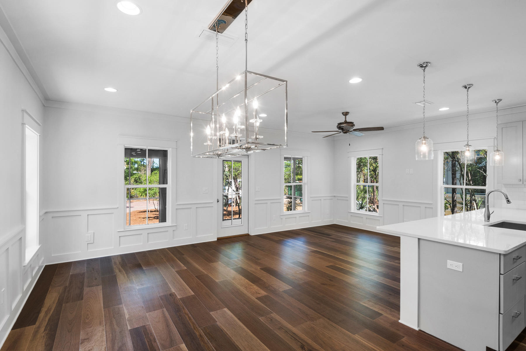 MAGNOLIA COTTAGES BY THE SEA - Residential