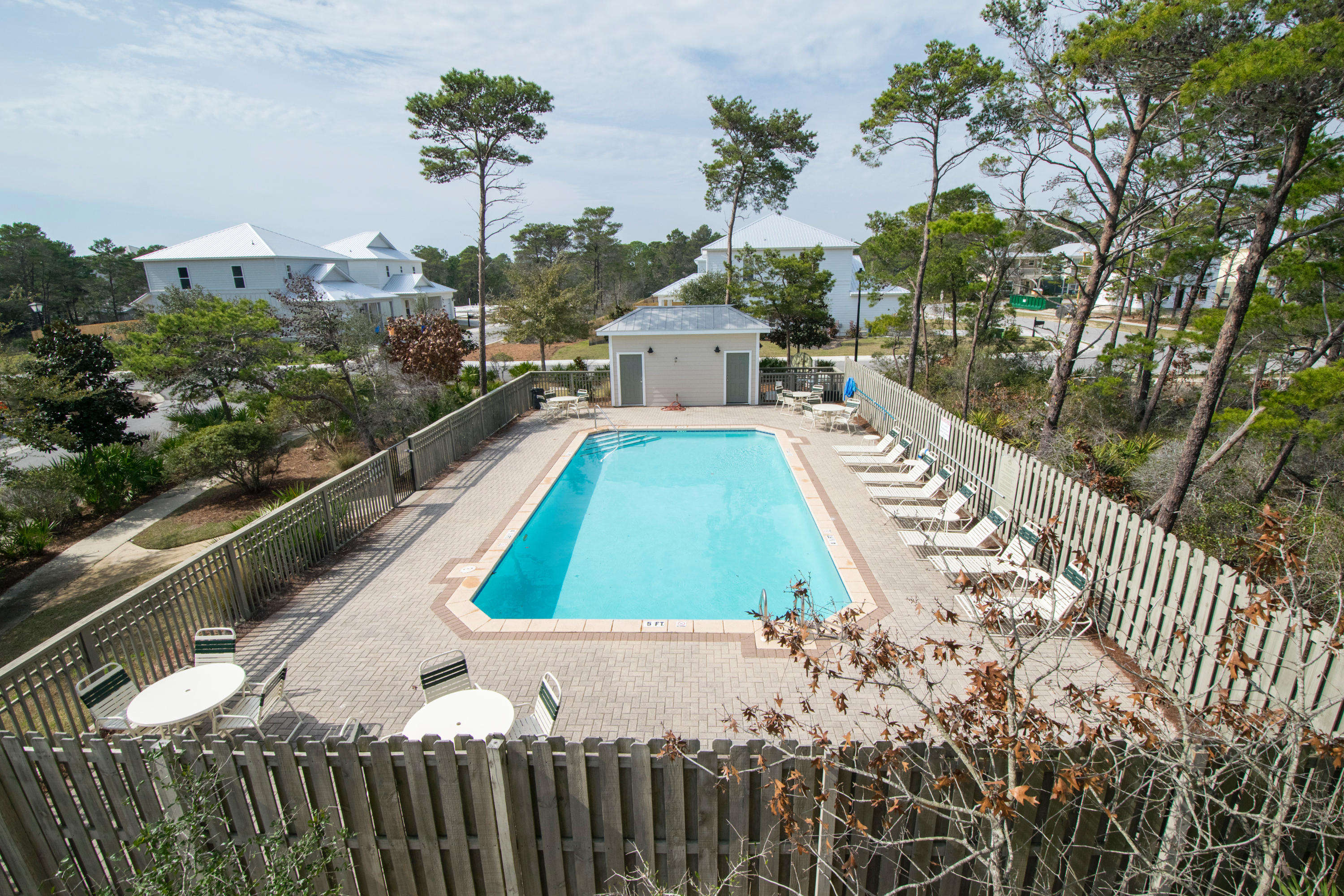 SHADOW PINES - Residential