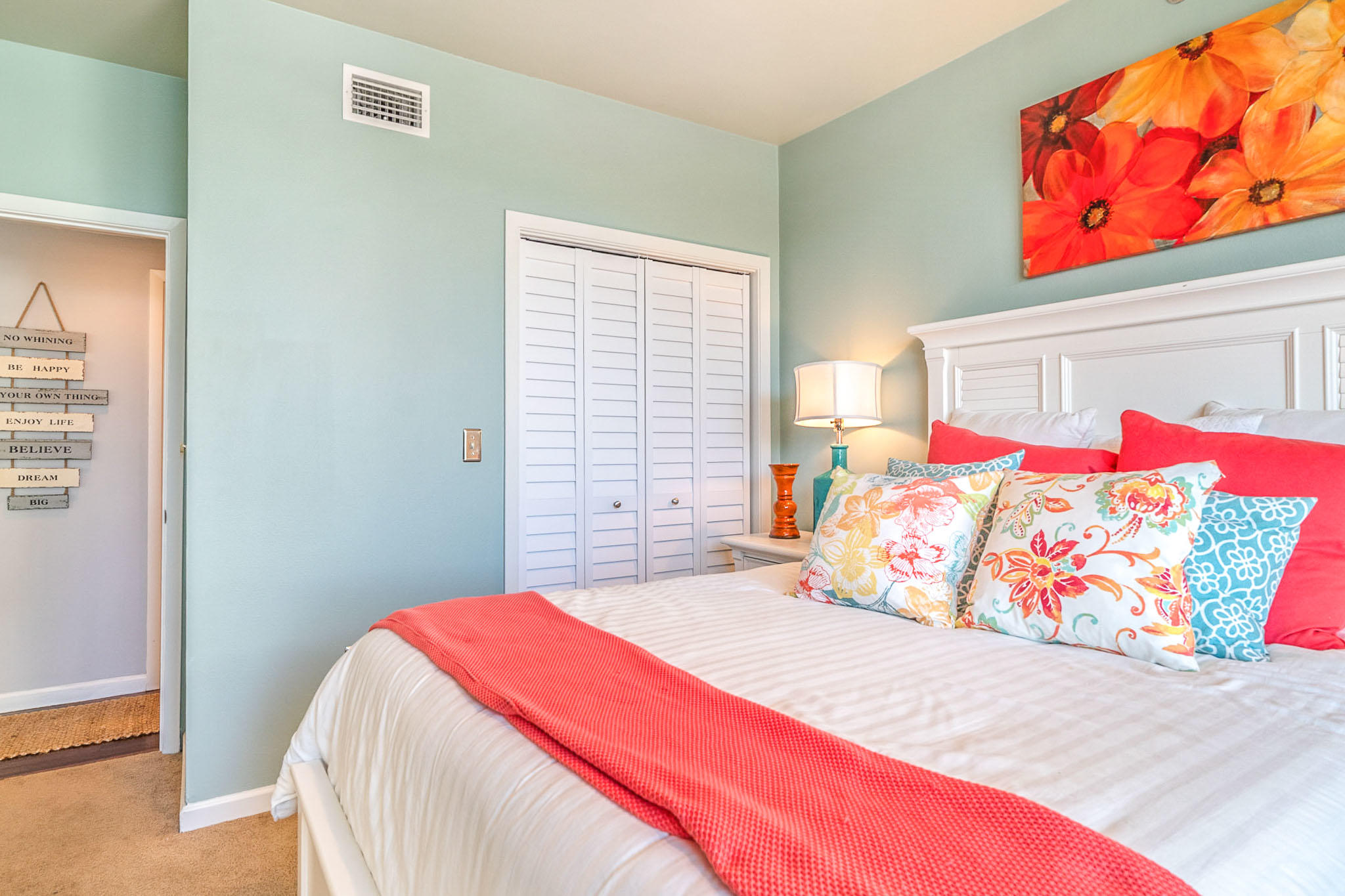 EAST PASS TOWERS CONDO PH 2 - Residential