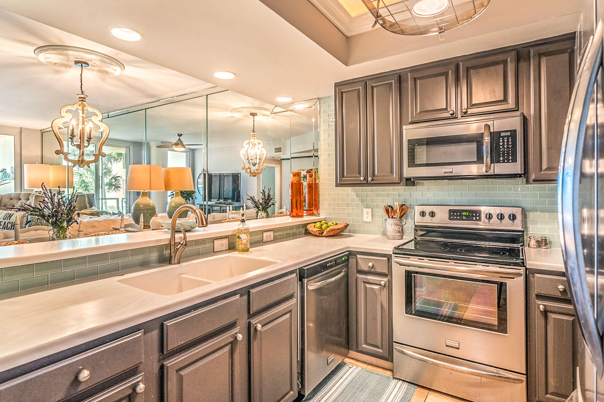 EAST PASS TOWERS CONDO PH 2 - Residential