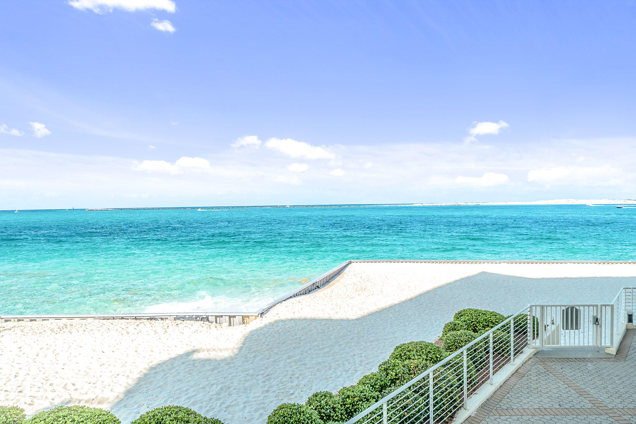 EAST PASS TOWERS CONDO PH 2 - Residential