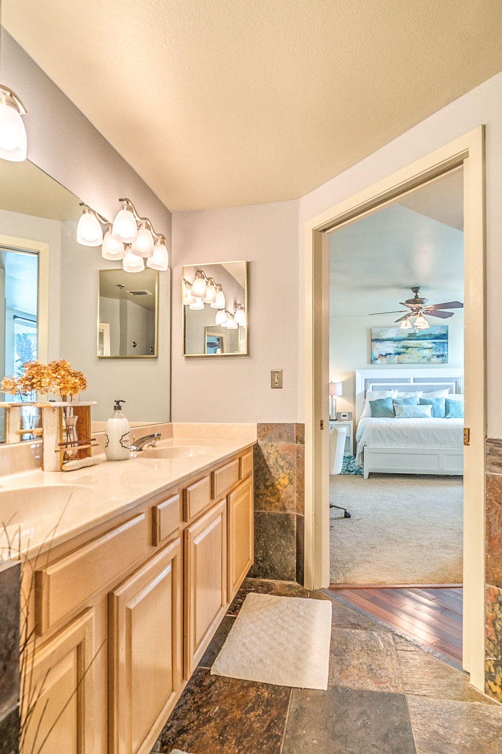 EAST PASS TOWERS CONDO PH 2 - Residential