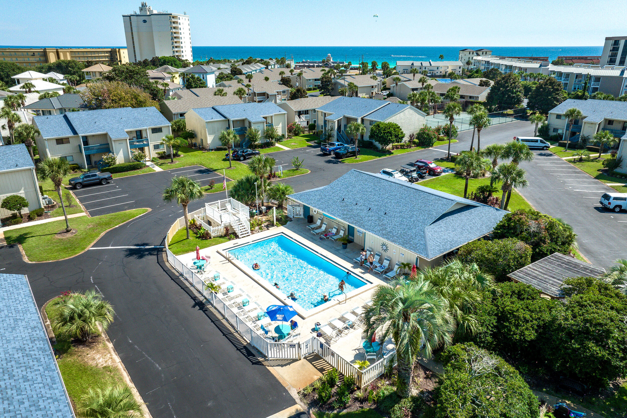 CHATEAU LA MER CONDO 2 PHASE 2 - Residential