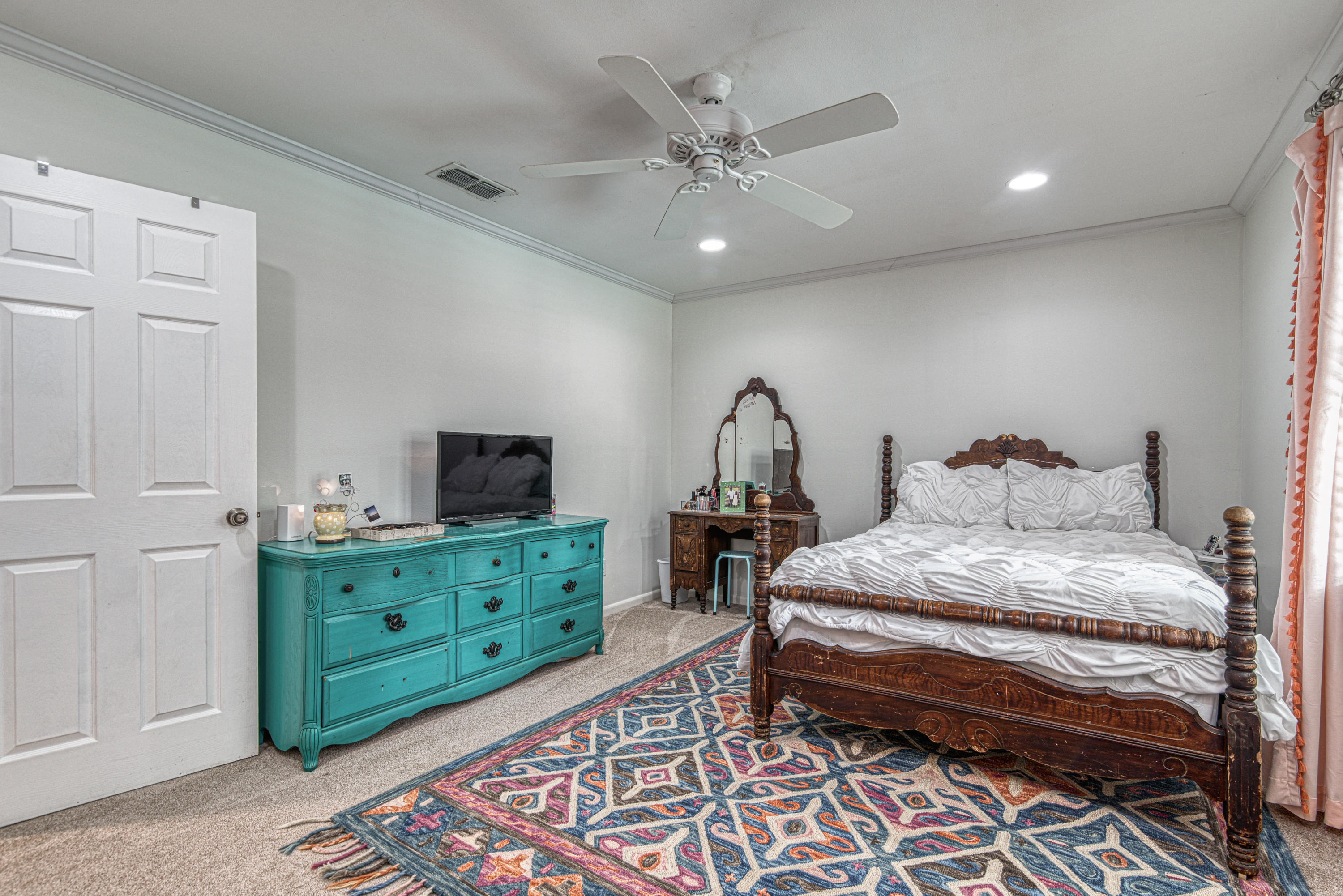 VILLA RUSS PARK - Residential