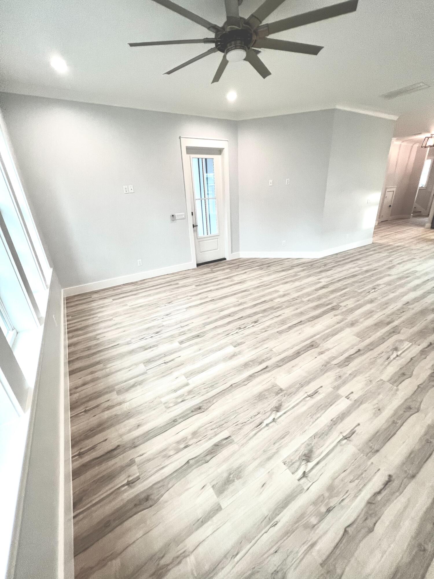 SHADOW PINES - Residential Lease