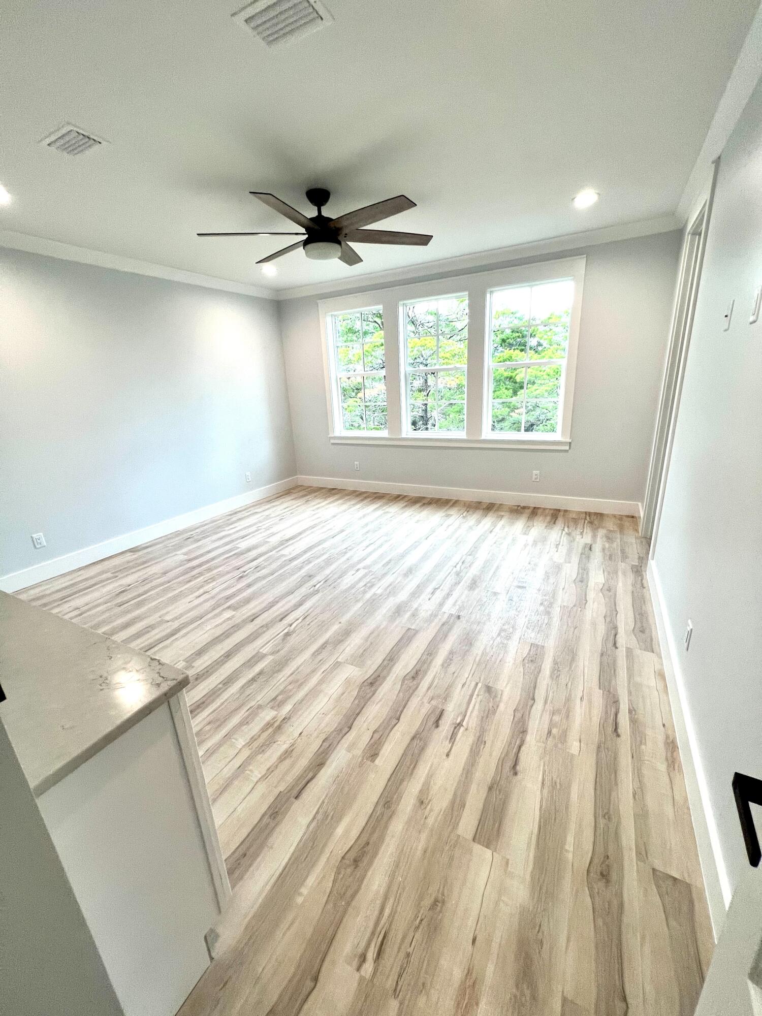 SHADOW PINES - Residential Lease