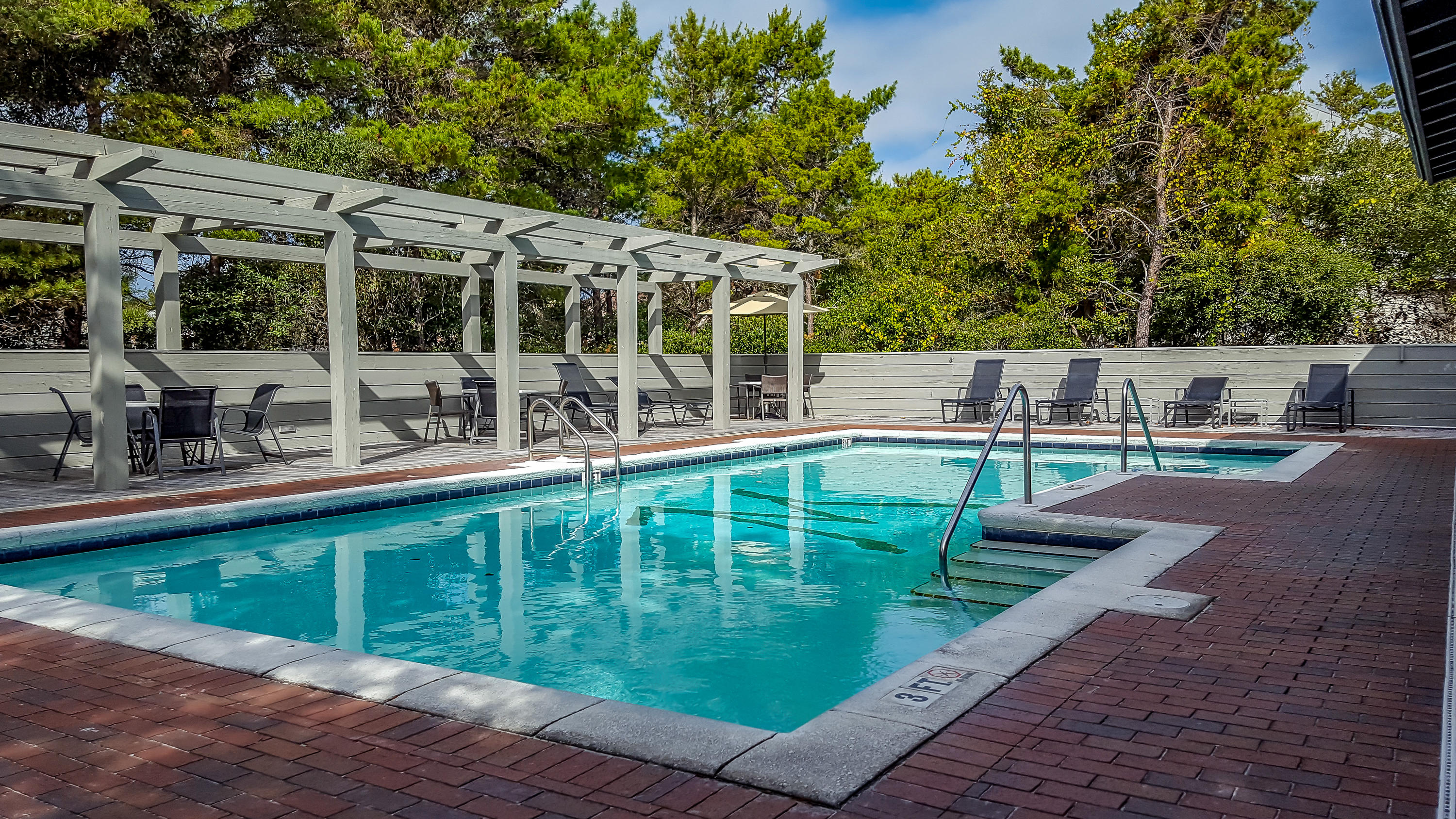 MAGNOLIA COTTAGES - Residential