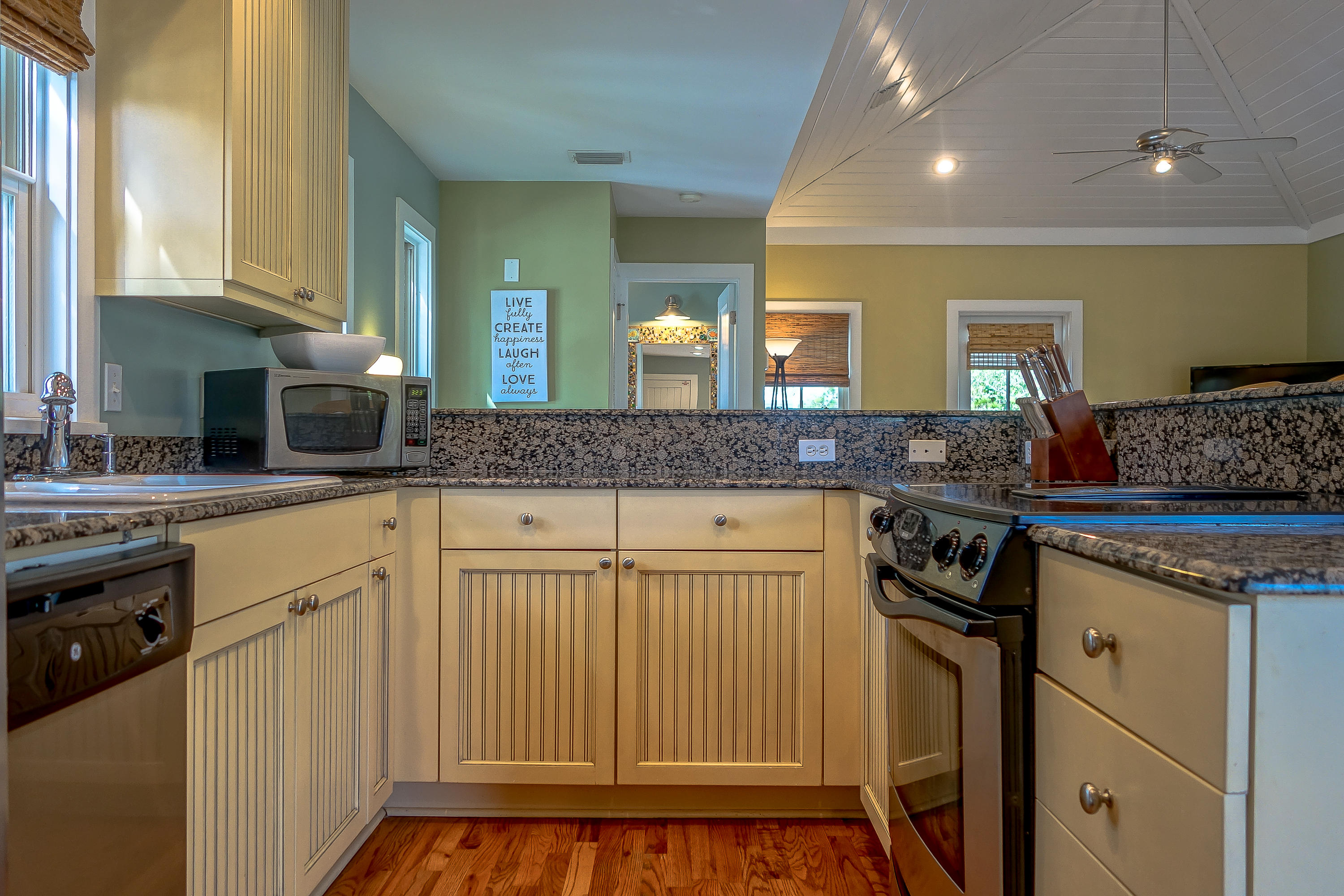 MAGNOLIA COTTAGES - Residential