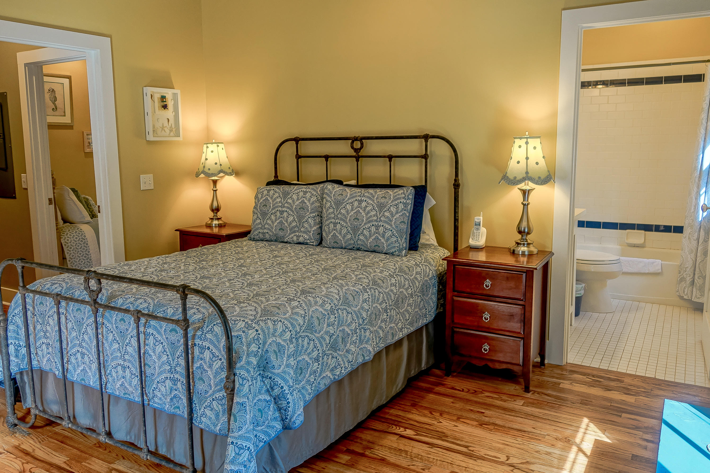 MAGNOLIA COTTAGES - Residential