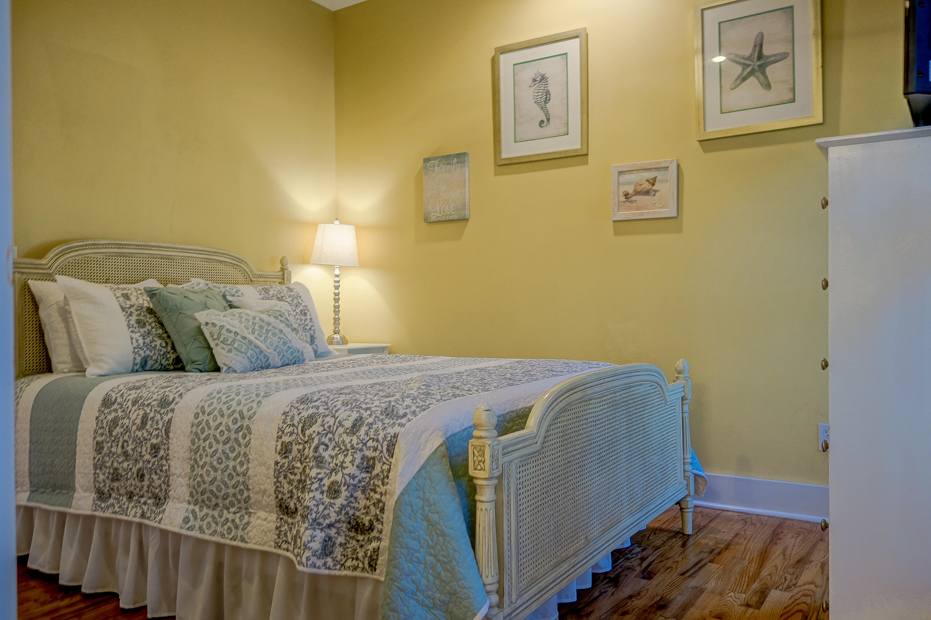 MAGNOLIA COTTAGES - Residential