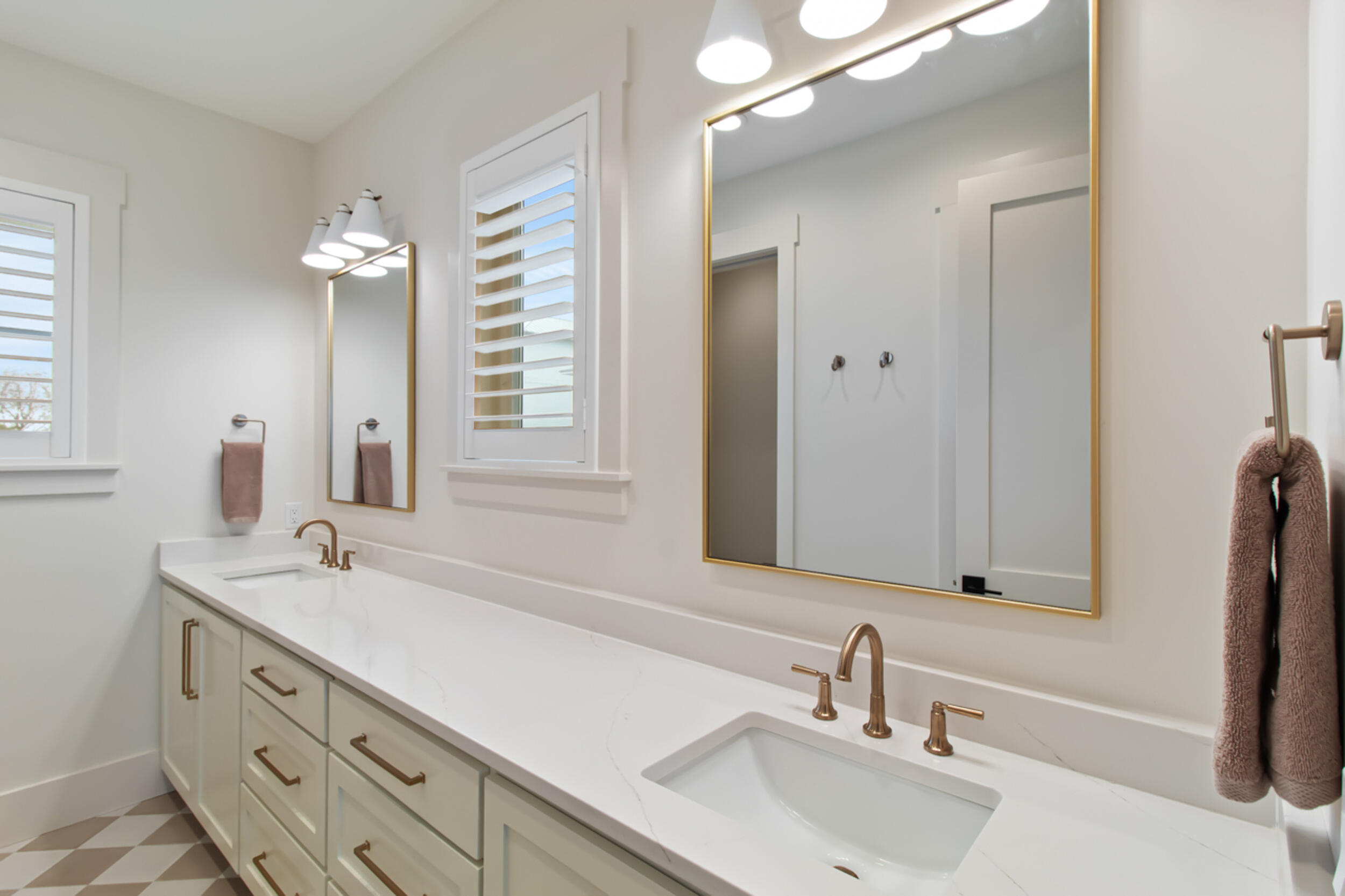 COTTAGES AT INLET BEACH - Residential