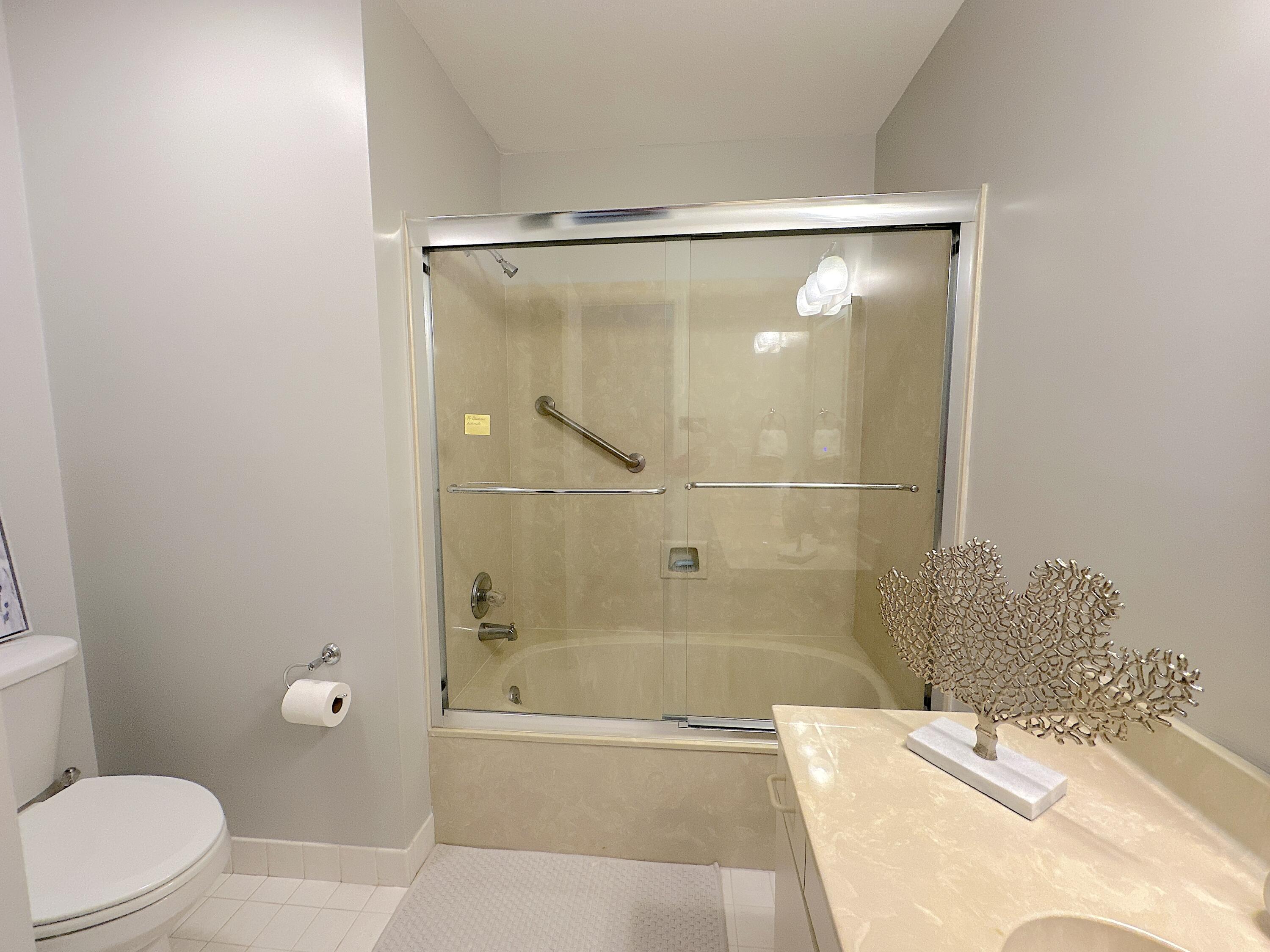 BAYSIDE VILLAS CONDO - Residential