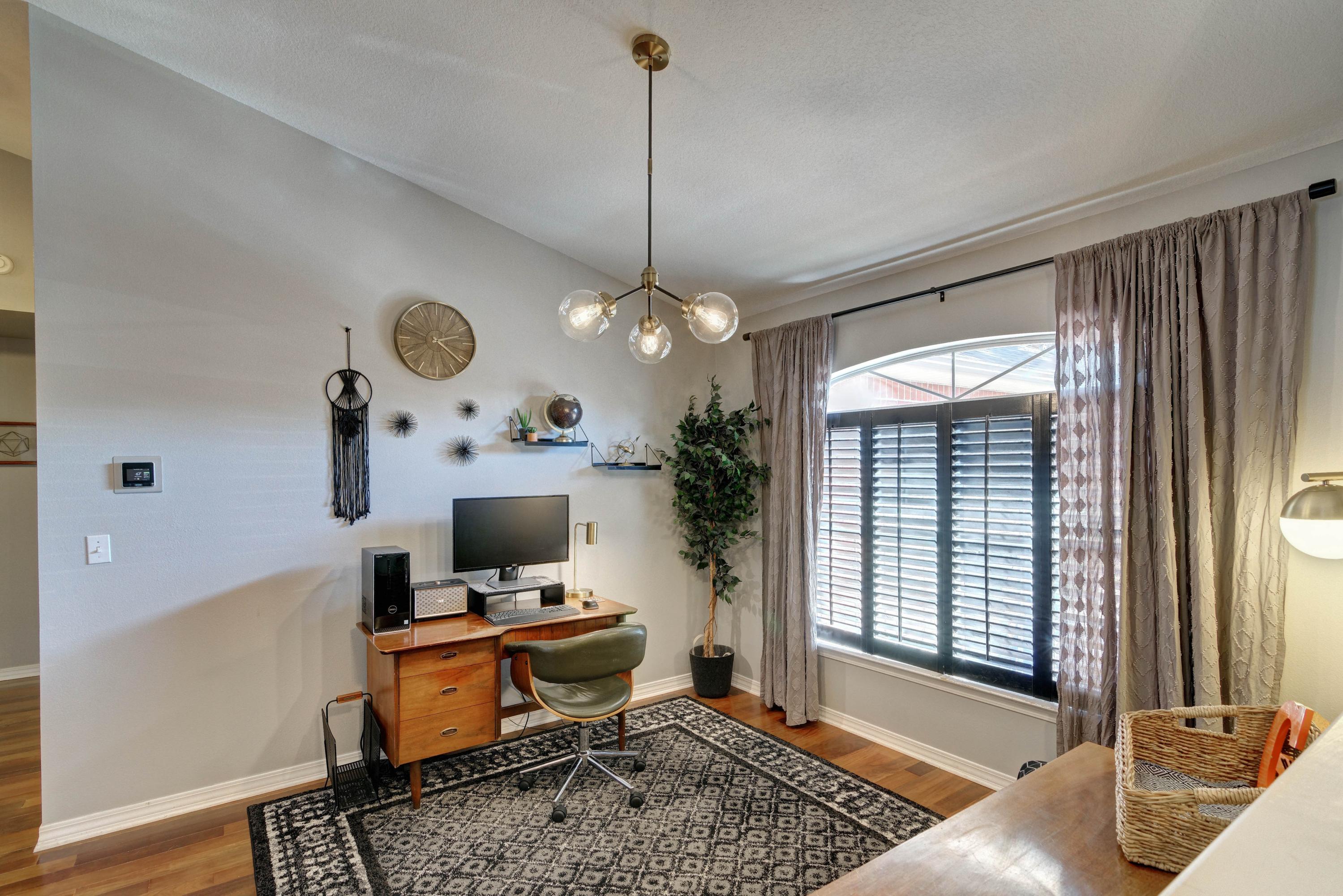 HICKORY SHORES - Residential