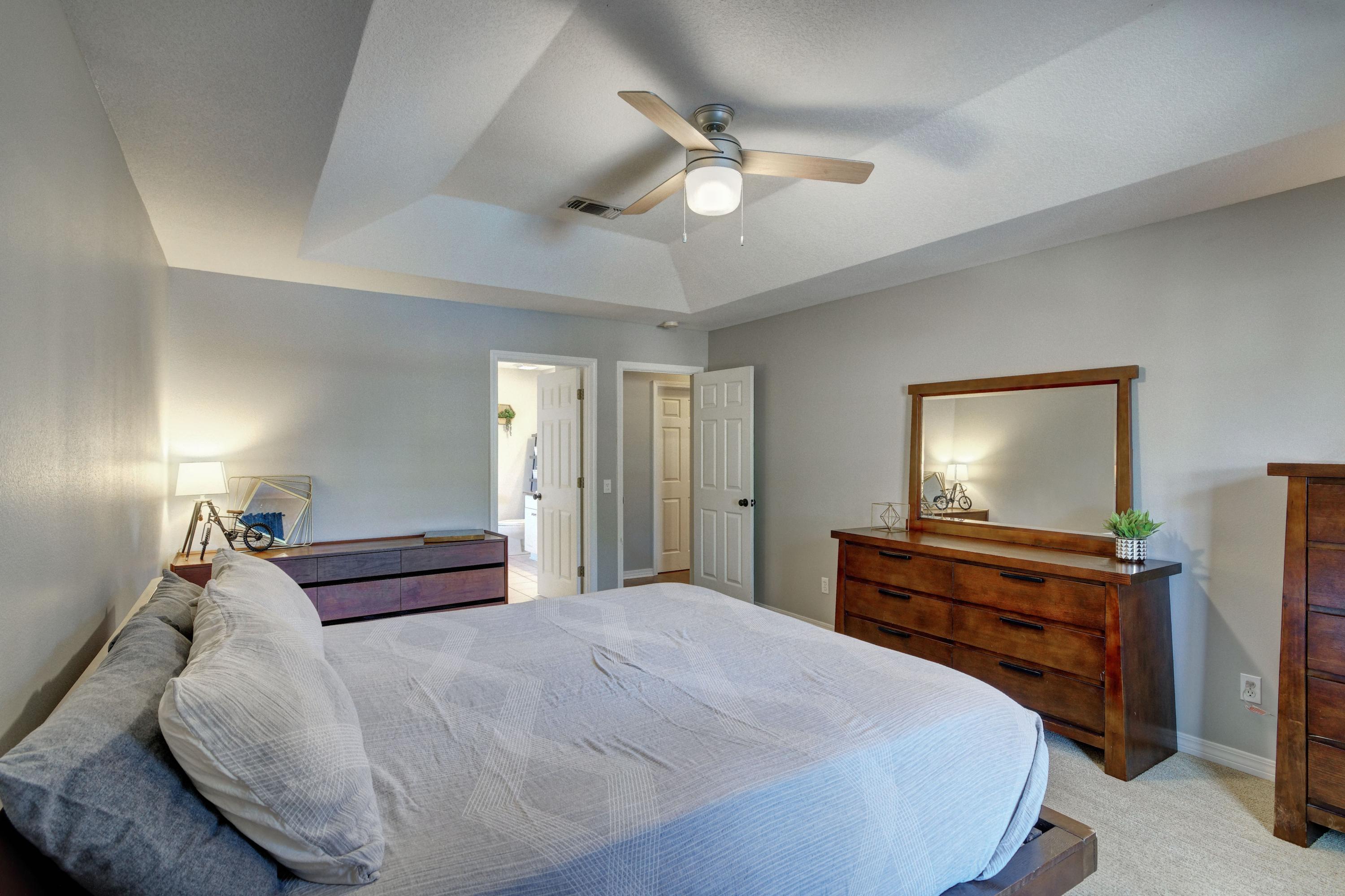 HICKORY SHORES - Residential