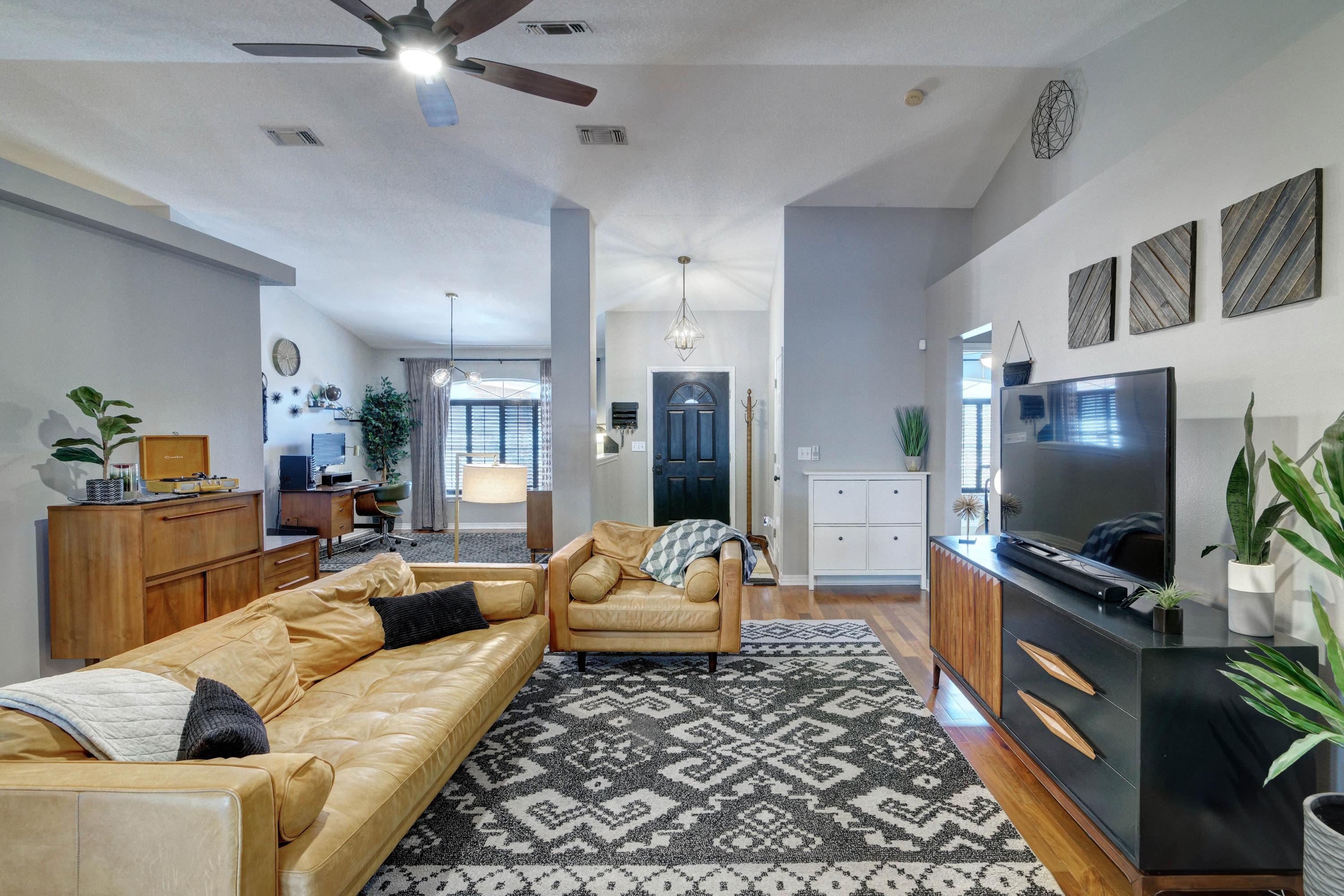 HICKORY SHORES - Residential