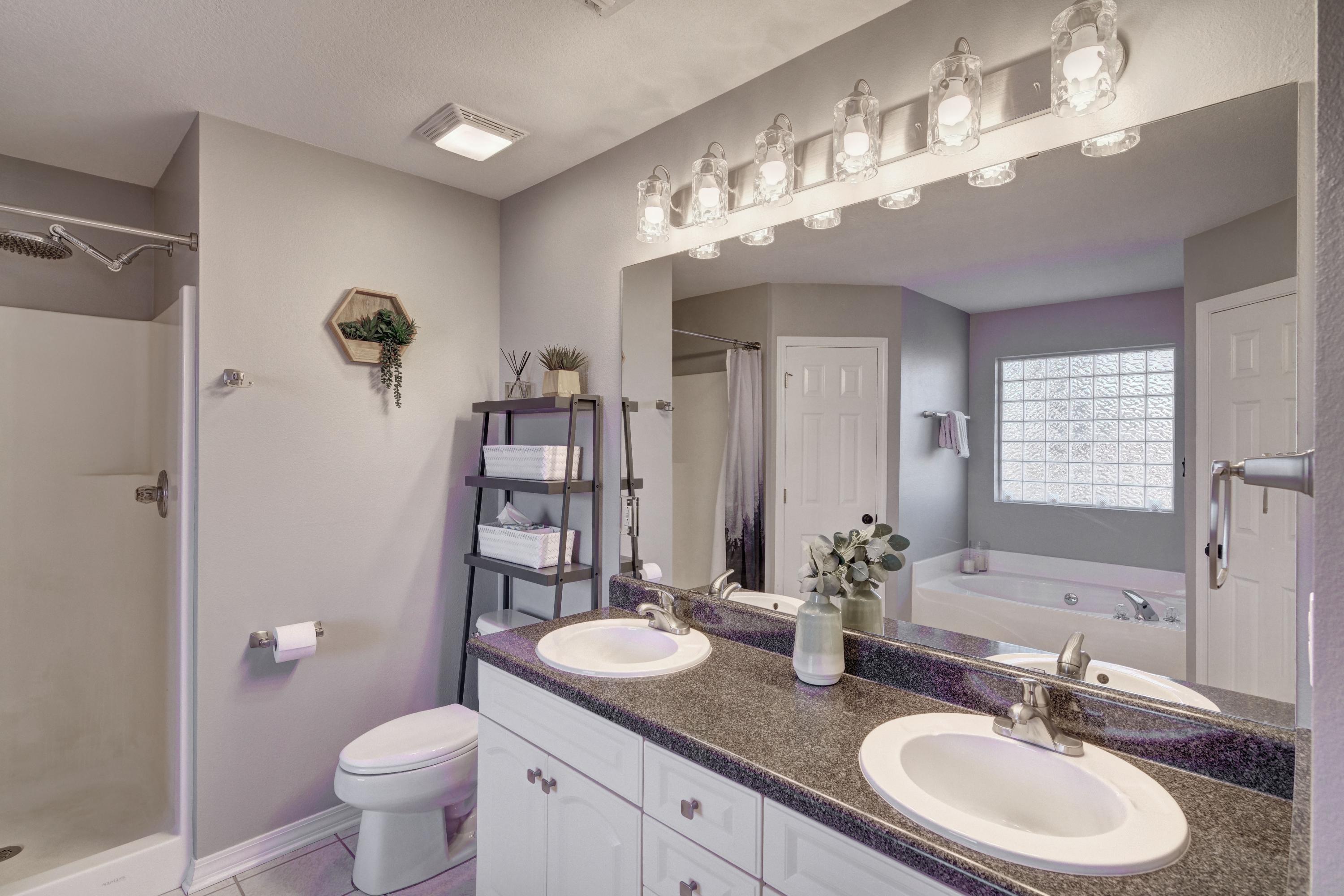 HICKORY SHORES - Residential