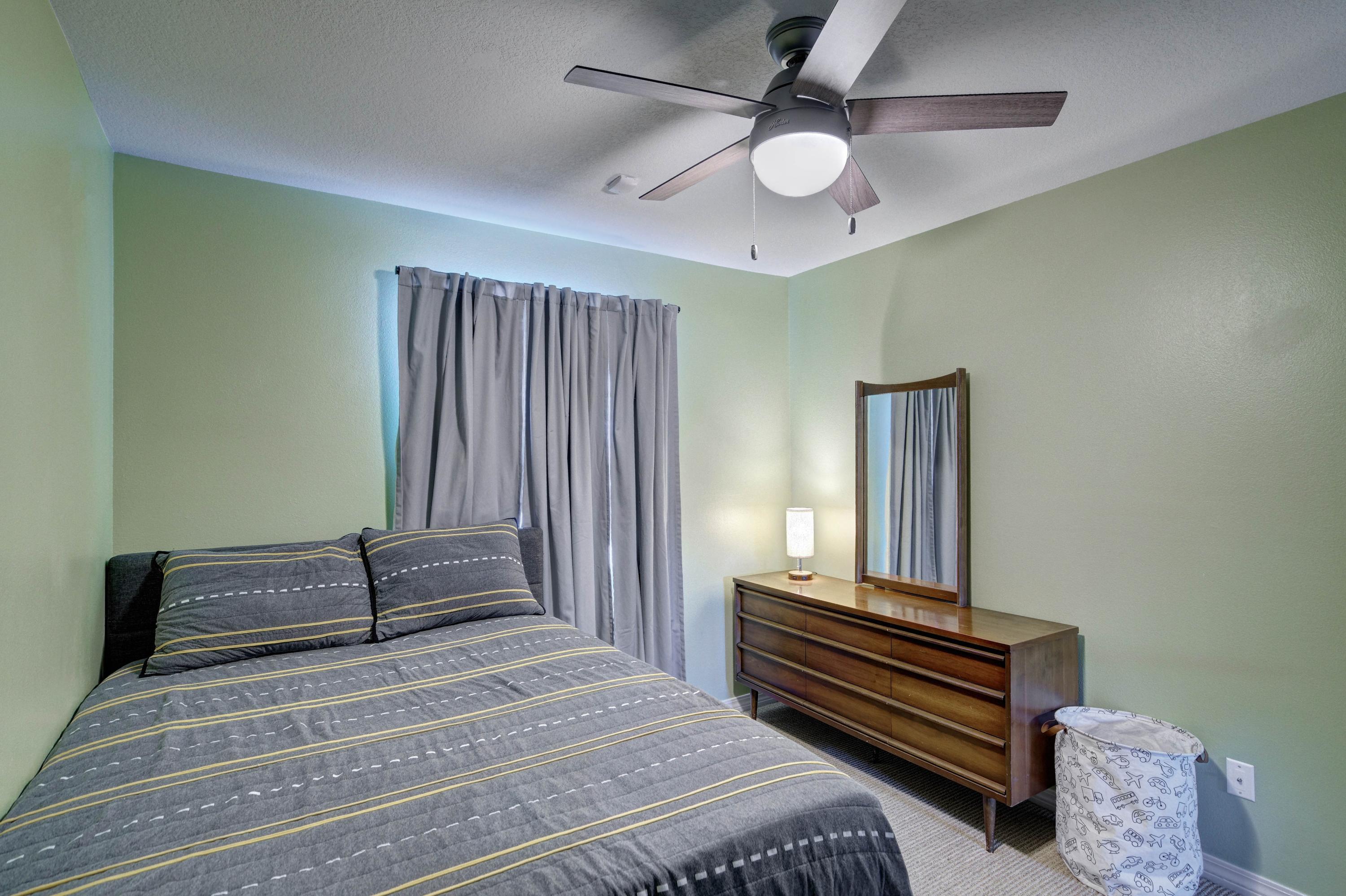 HICKORY SHORES - Residential