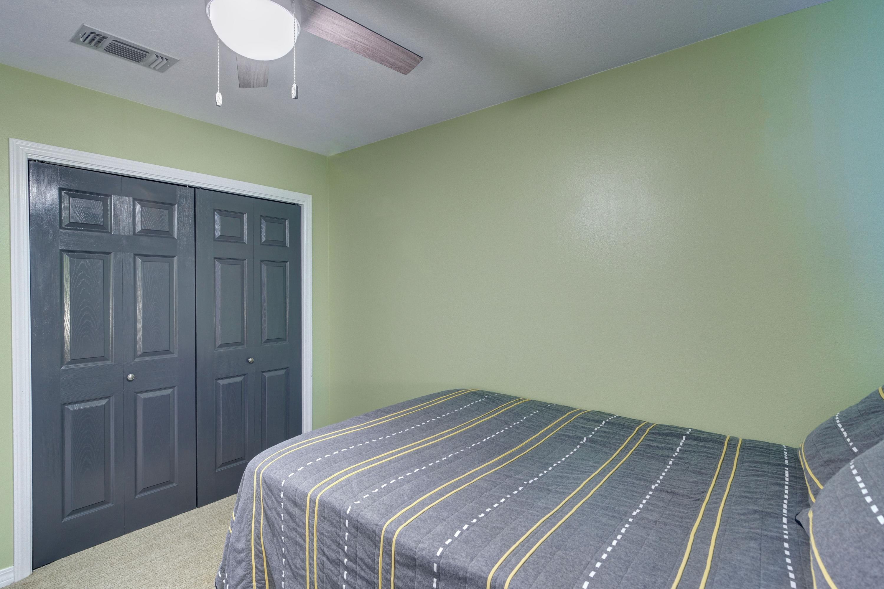 HICKORY SHORES - Residential