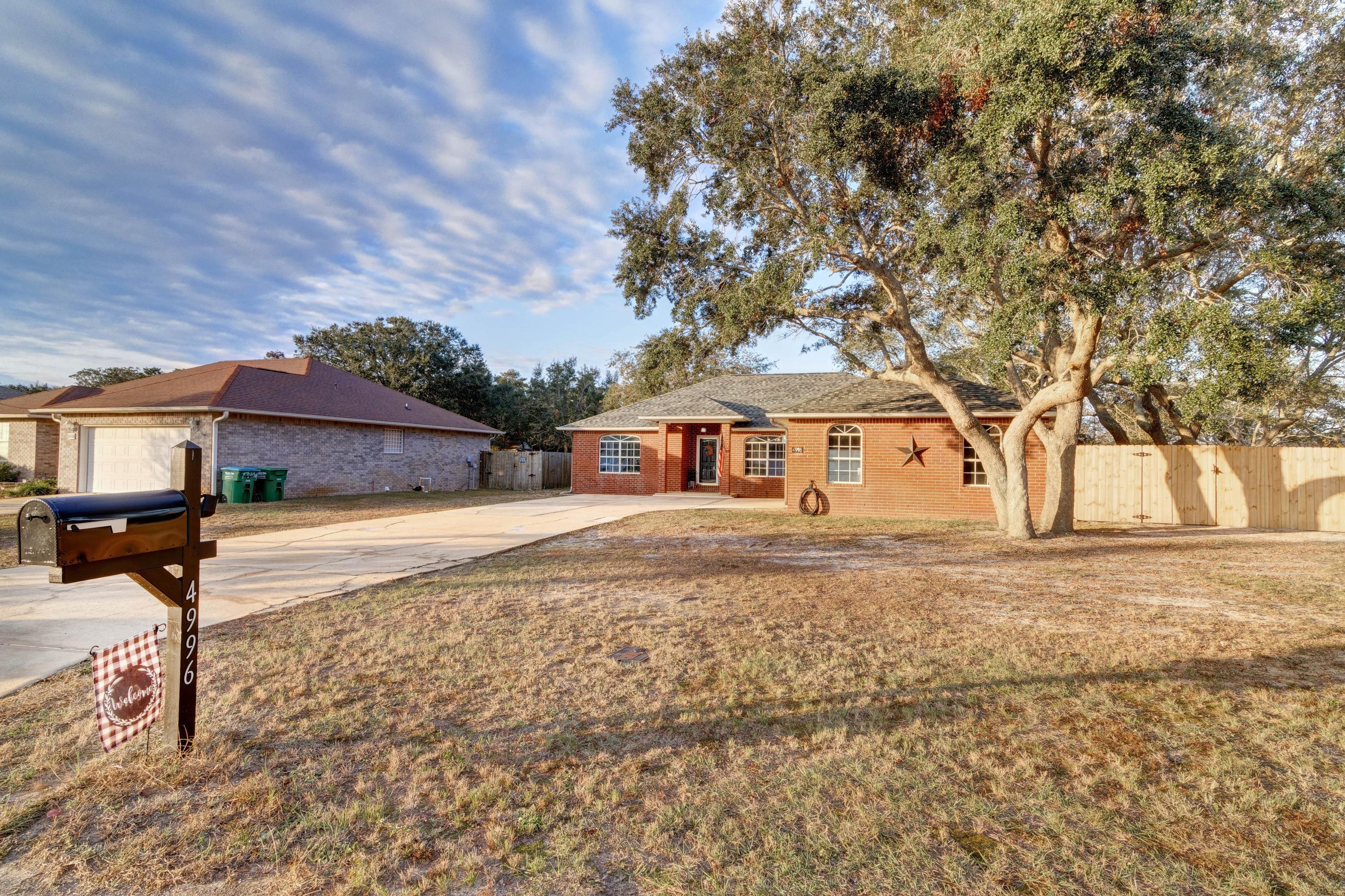 HICKORY SHORES - Residential