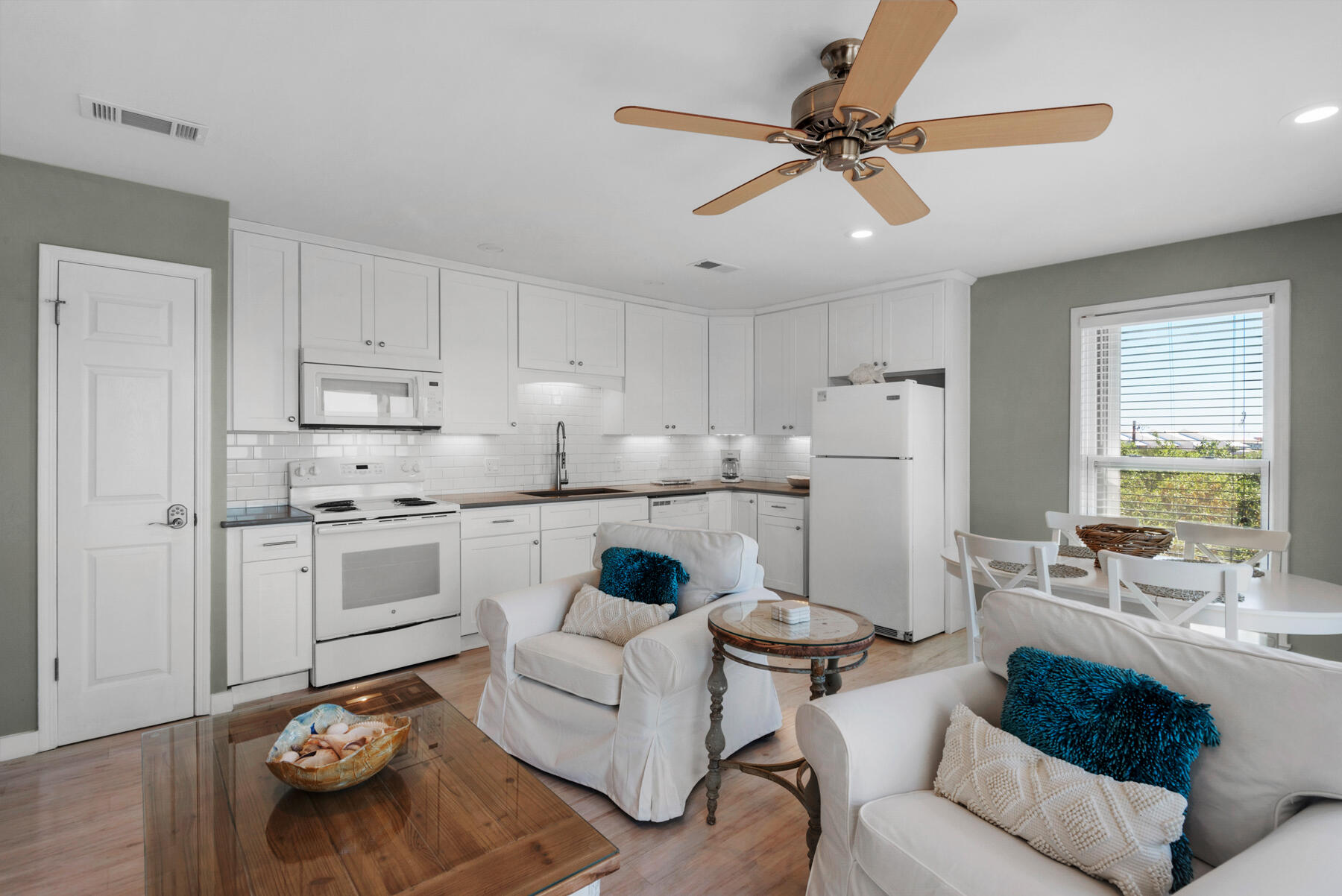 INLET DUNES CONDO PH 1 - Residential