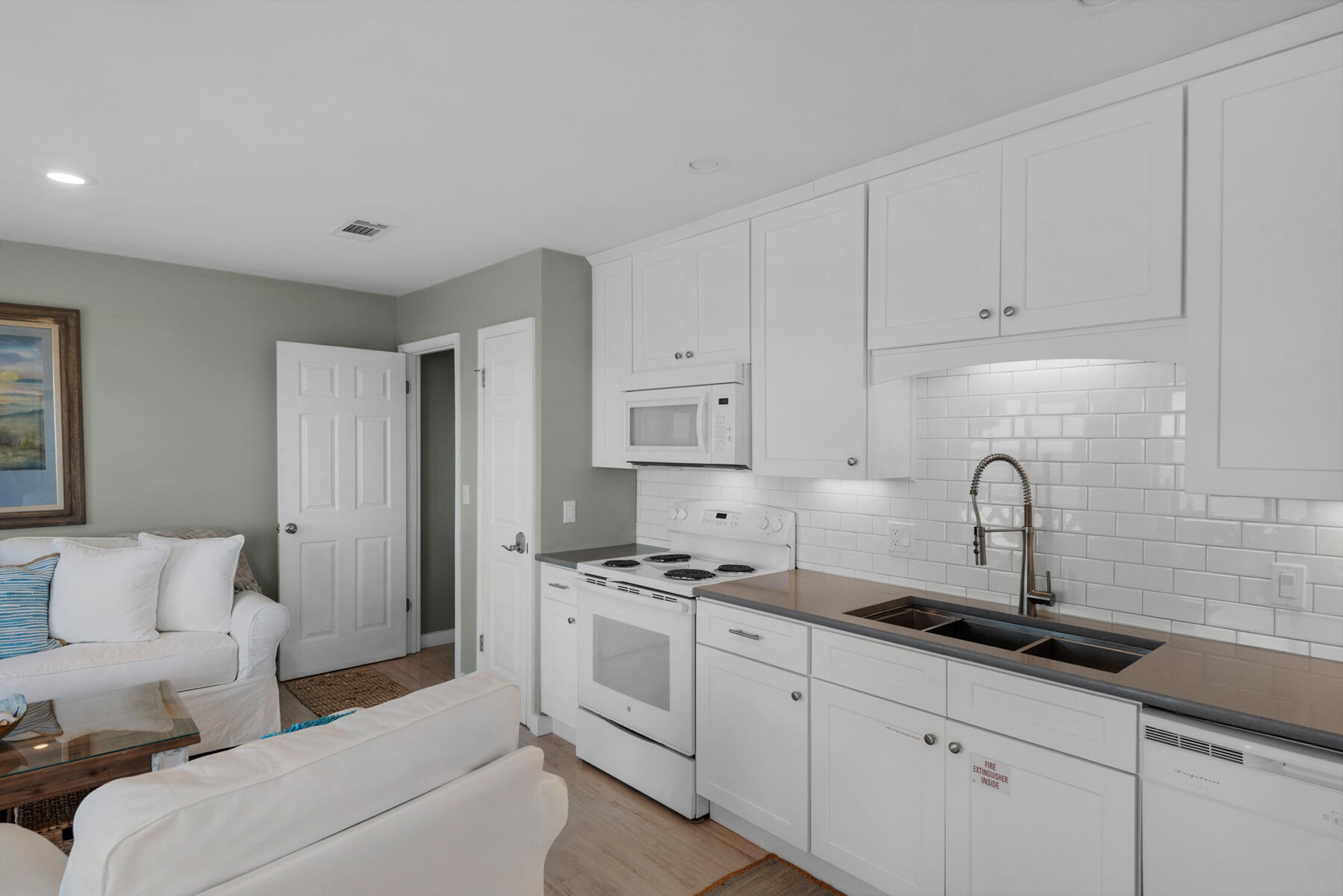 INLET DUNES CONDO PH 1 - Residential