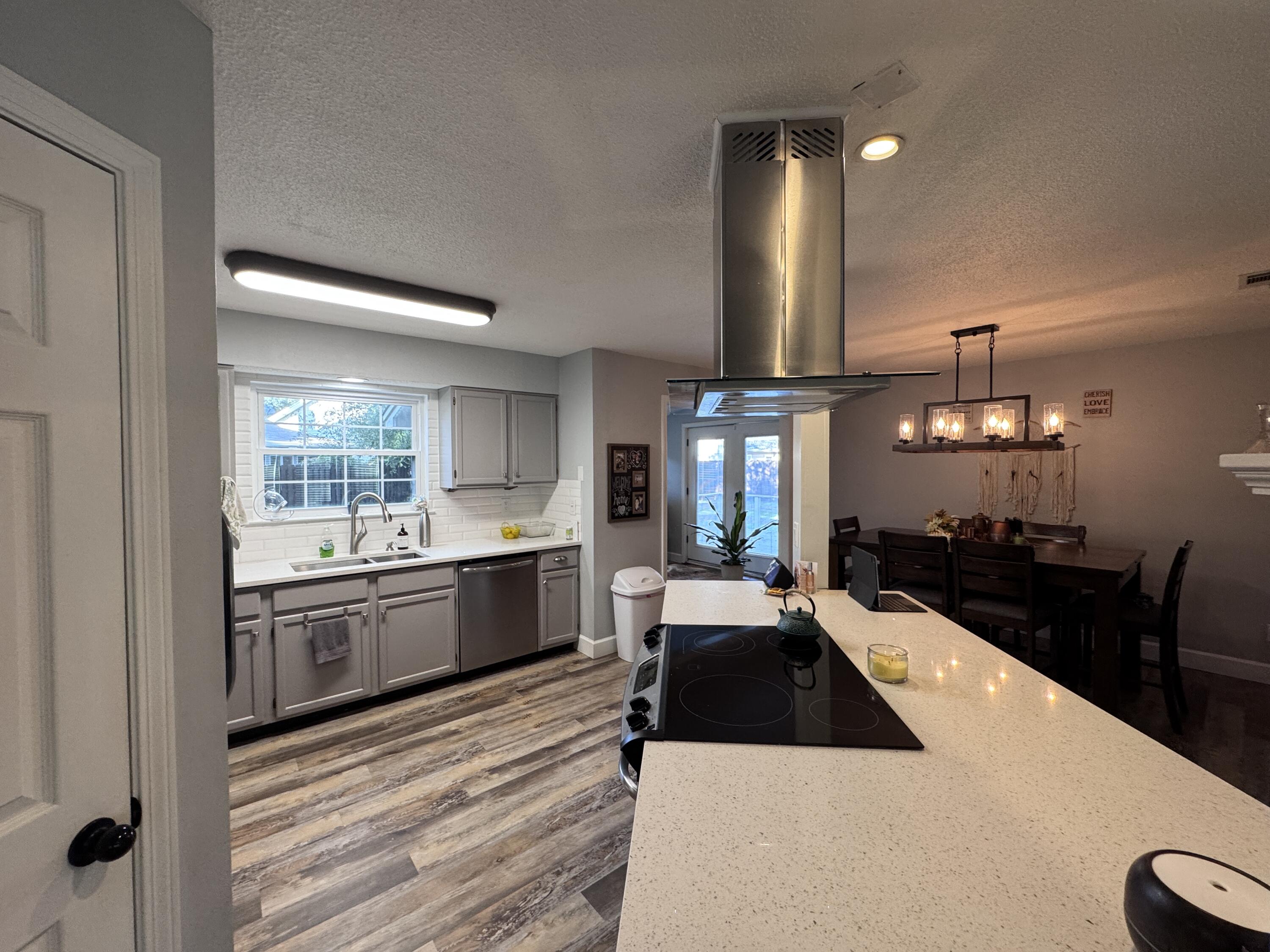 PARKWOOD PLACE AT BLUEWATER BAY - Residential Lease