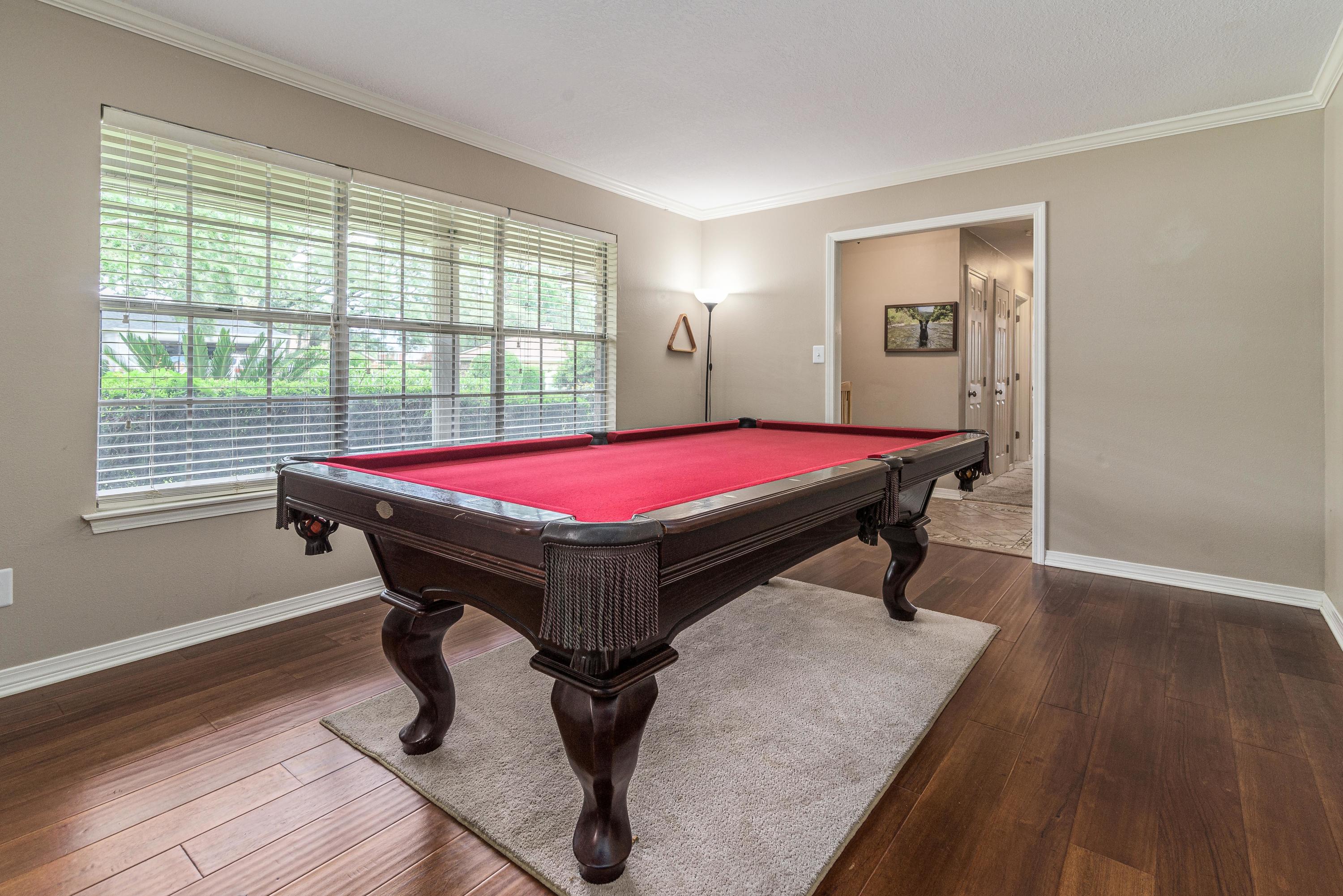 LAKE CHARLENE - Residential