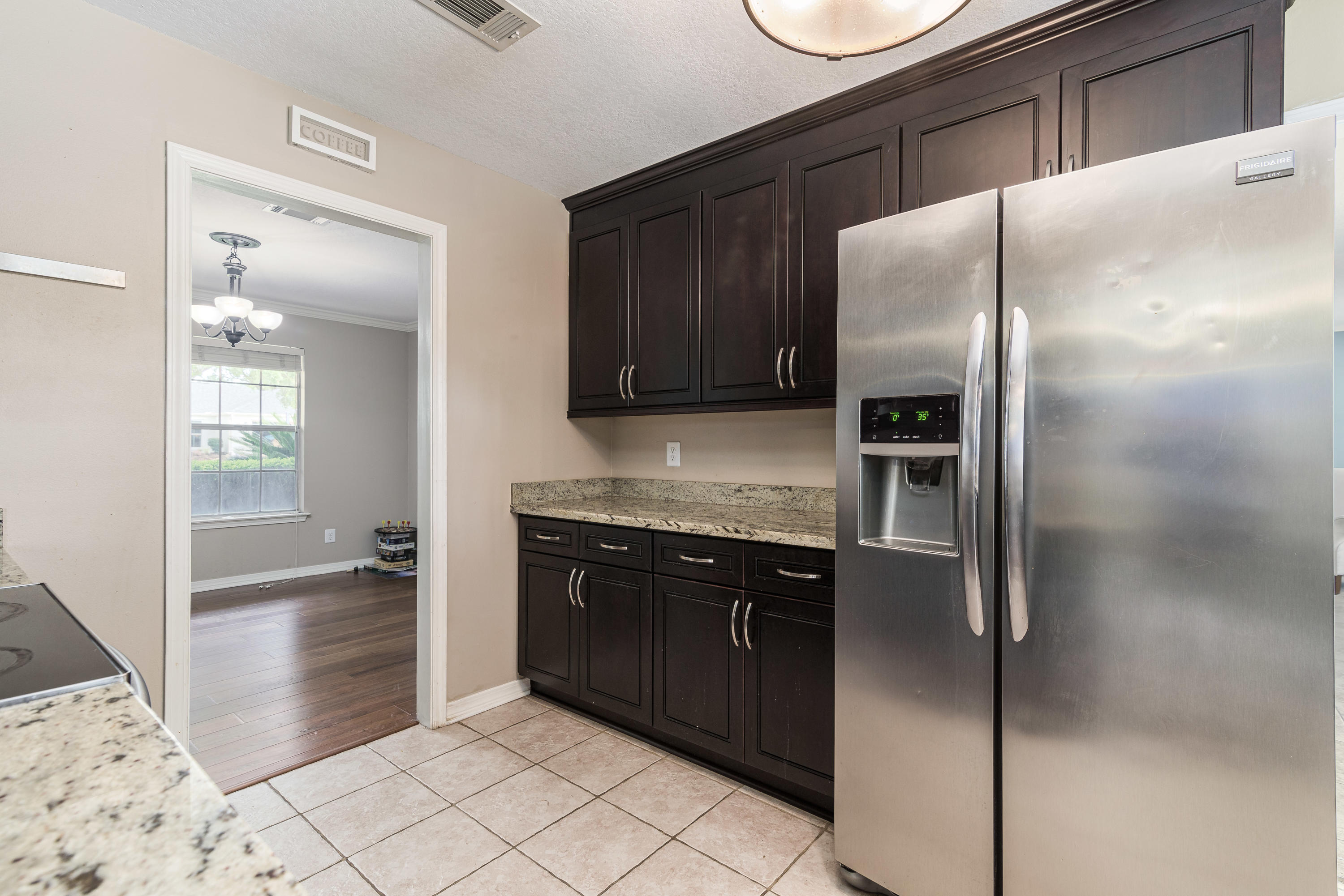 LAKE CHARLENE - Residential