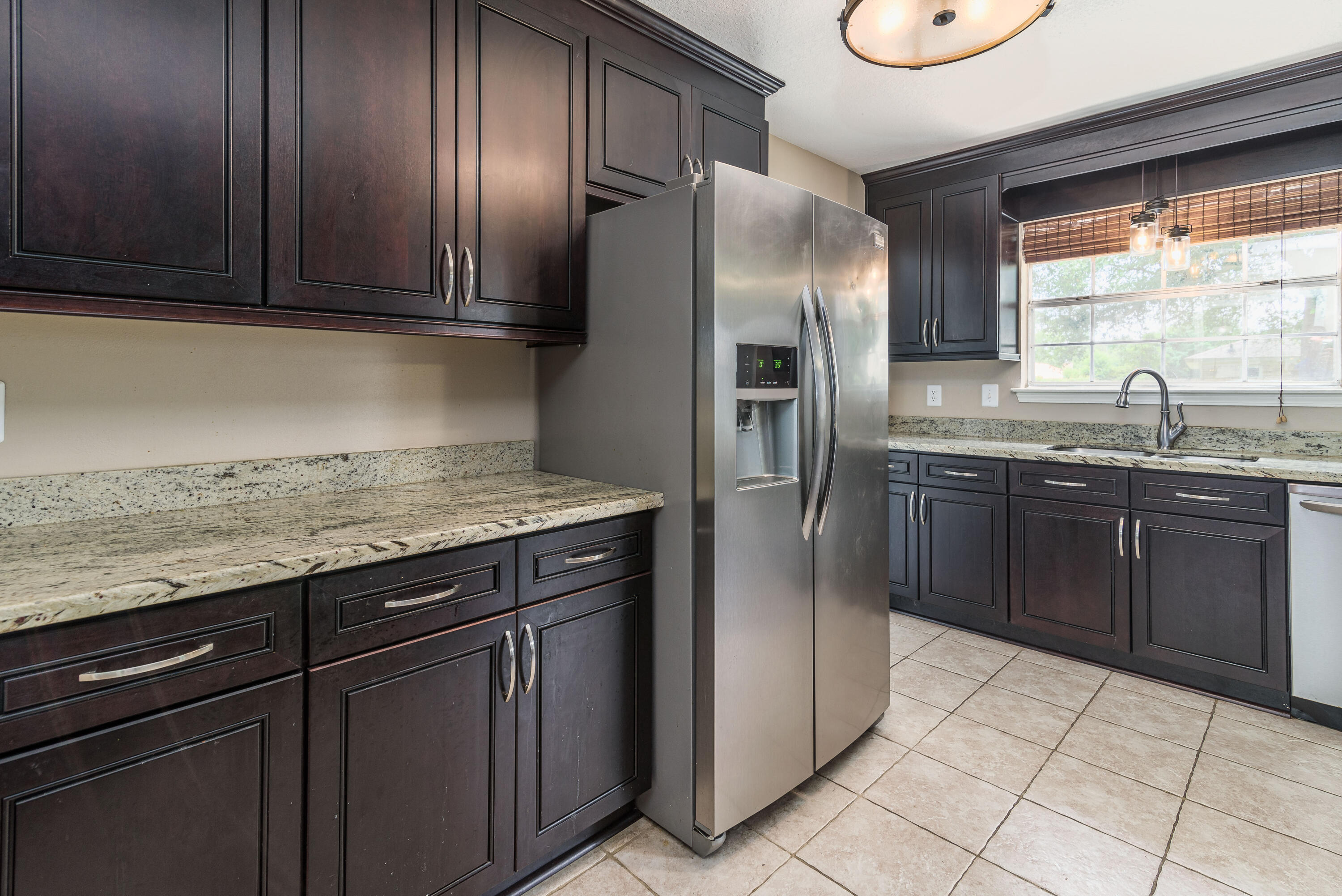 LAKE CHARLENE - Residential