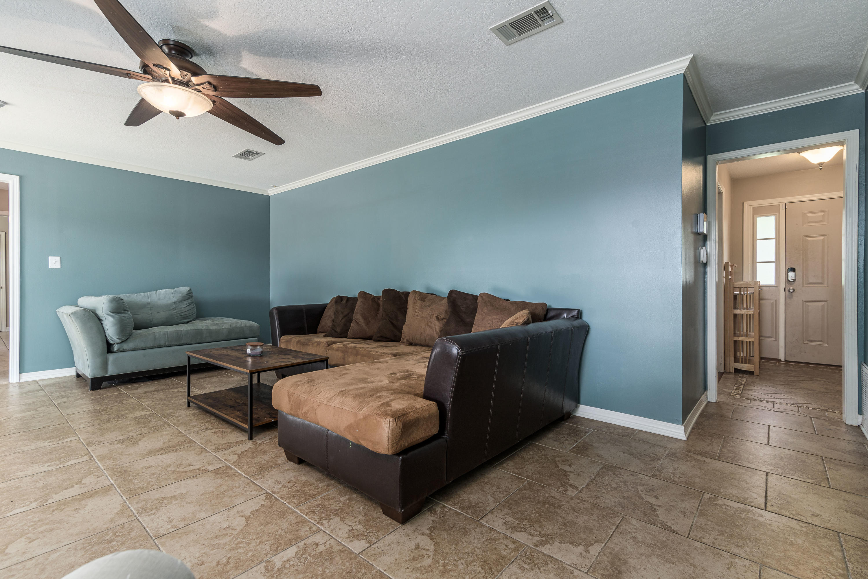 LAKE CHARLENE - Residential