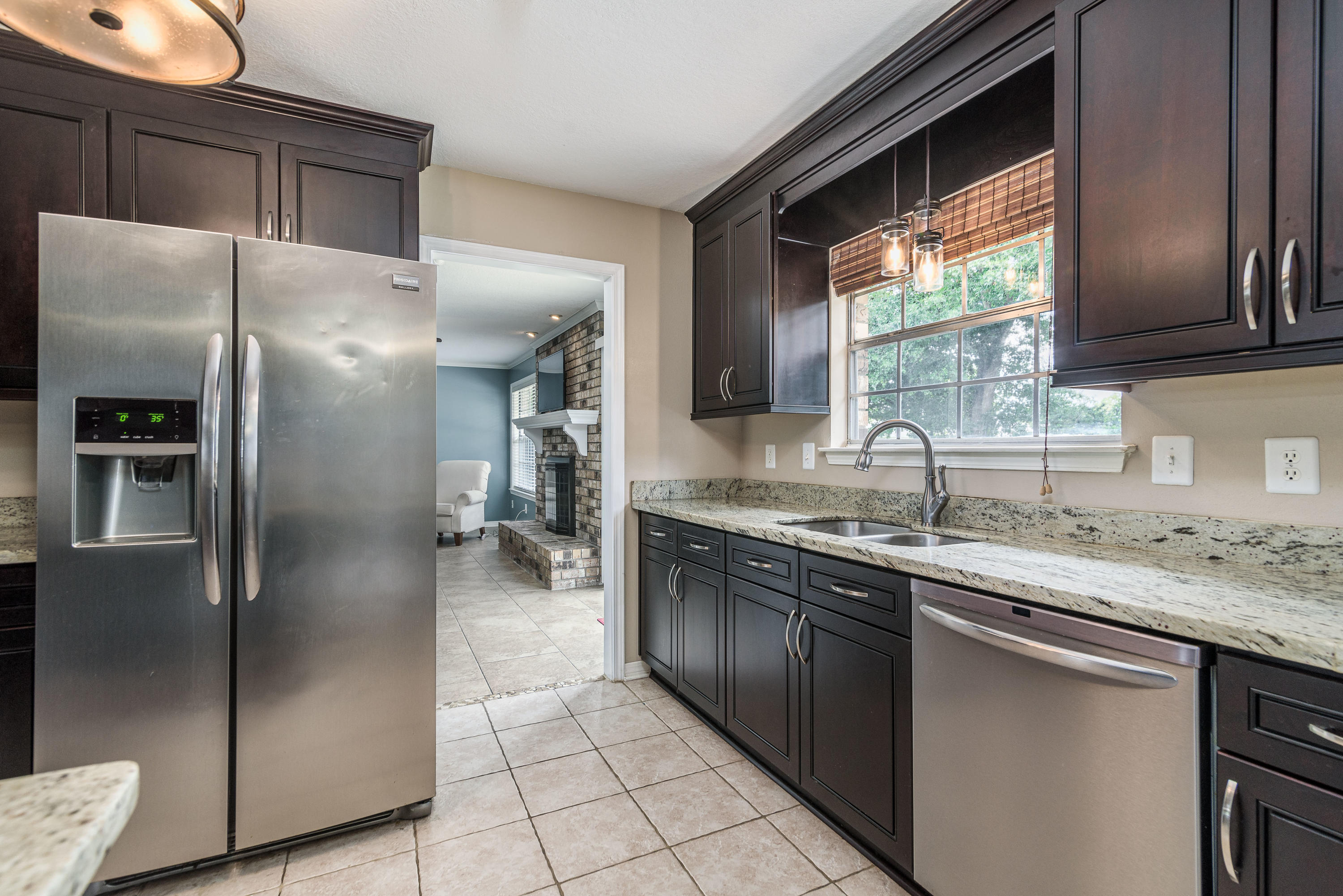 LAKE CHARLENE - Residential