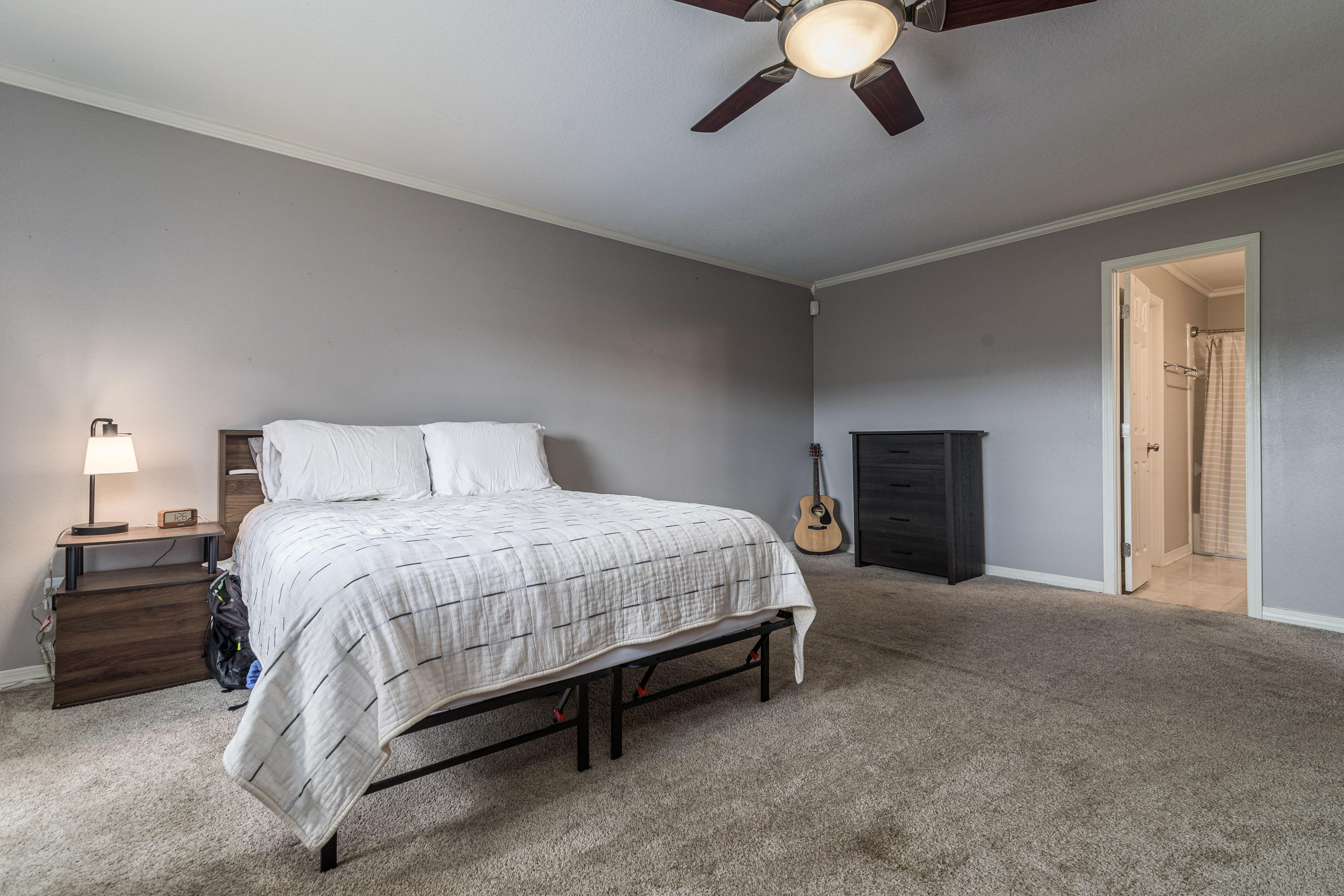 LAKE CHARLENE - Residential