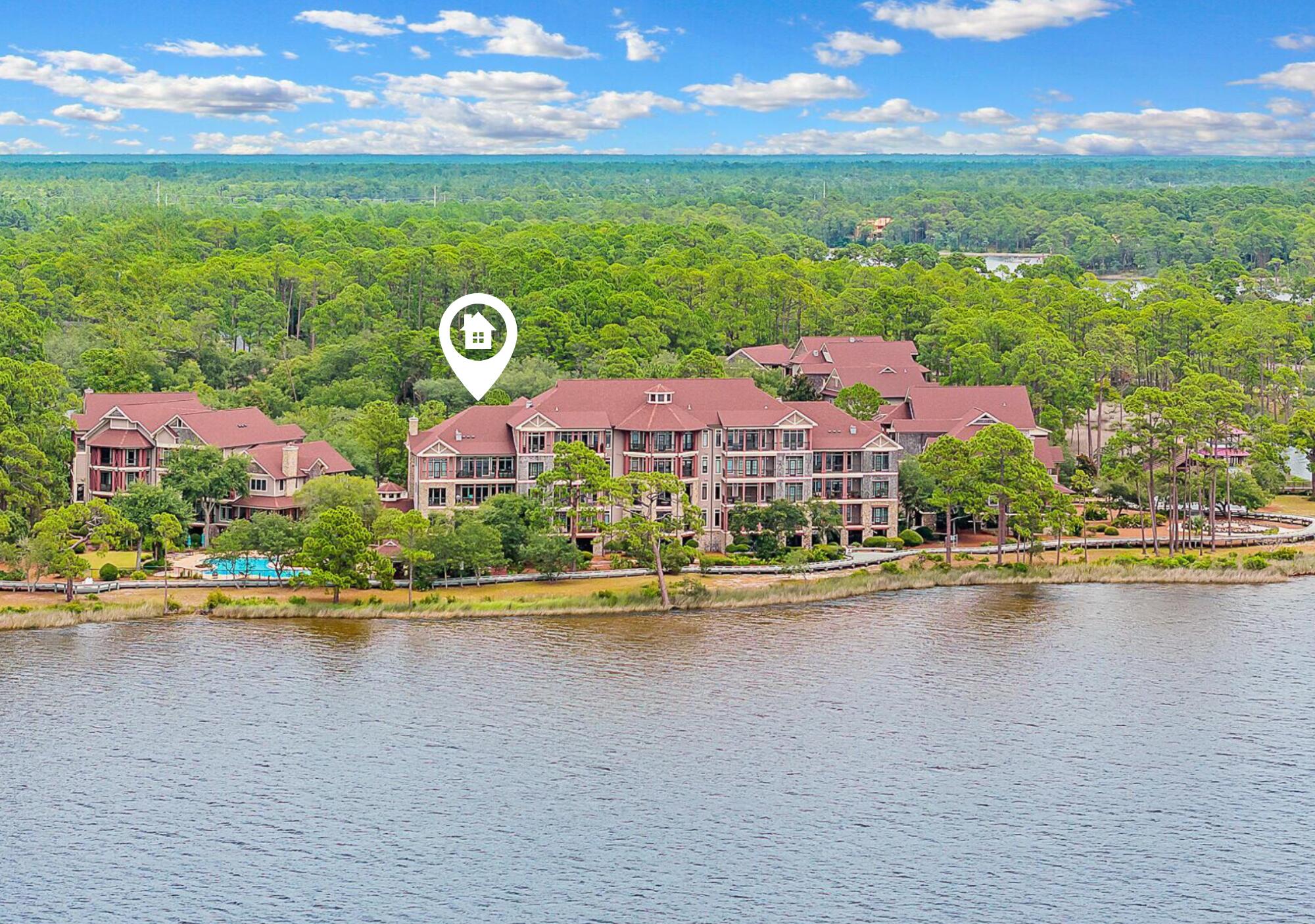 WILD HERON LAKESIDE LODGE - Residential