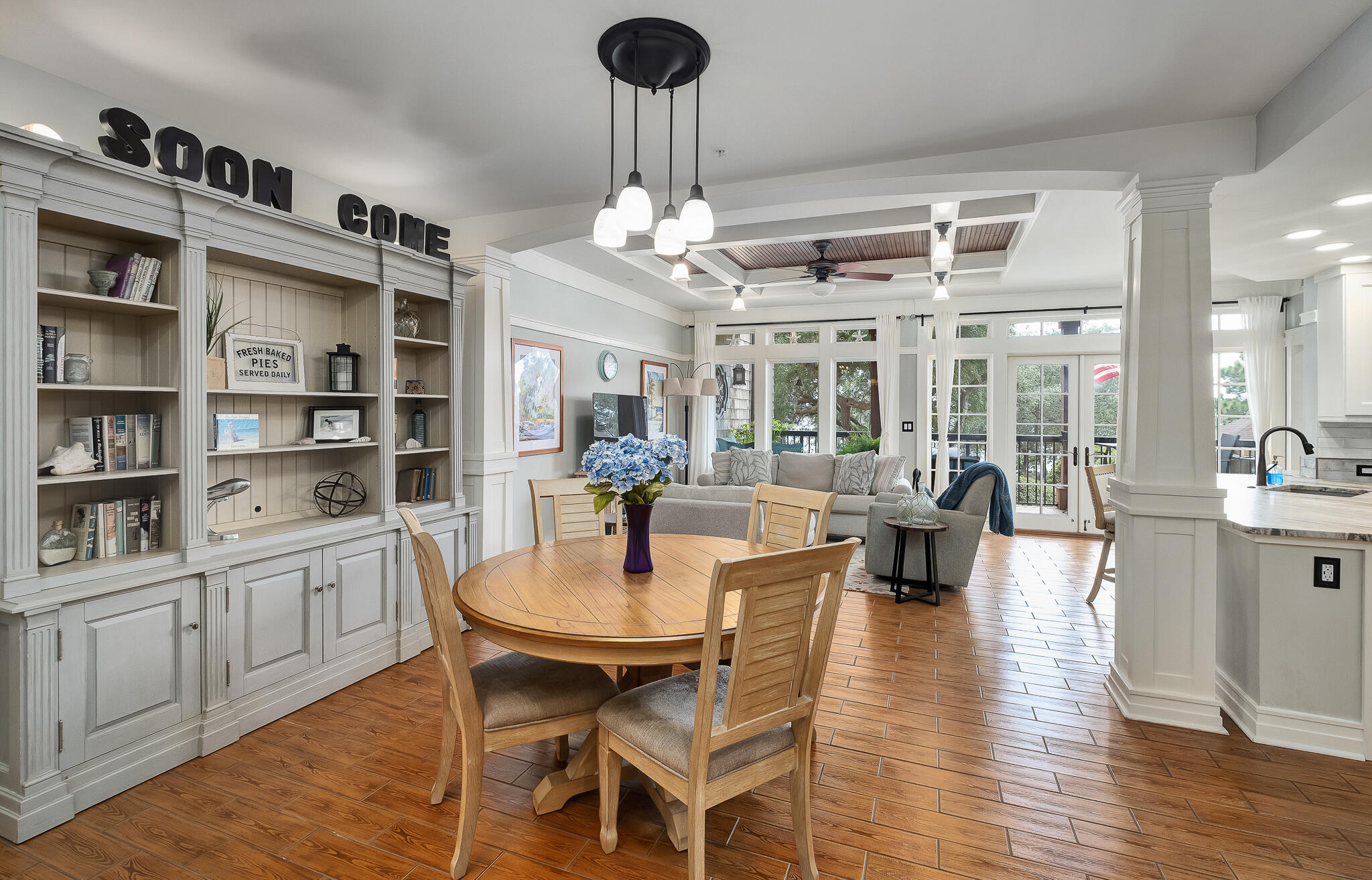 WILD HERON LAKESIDE LODGE - Residential