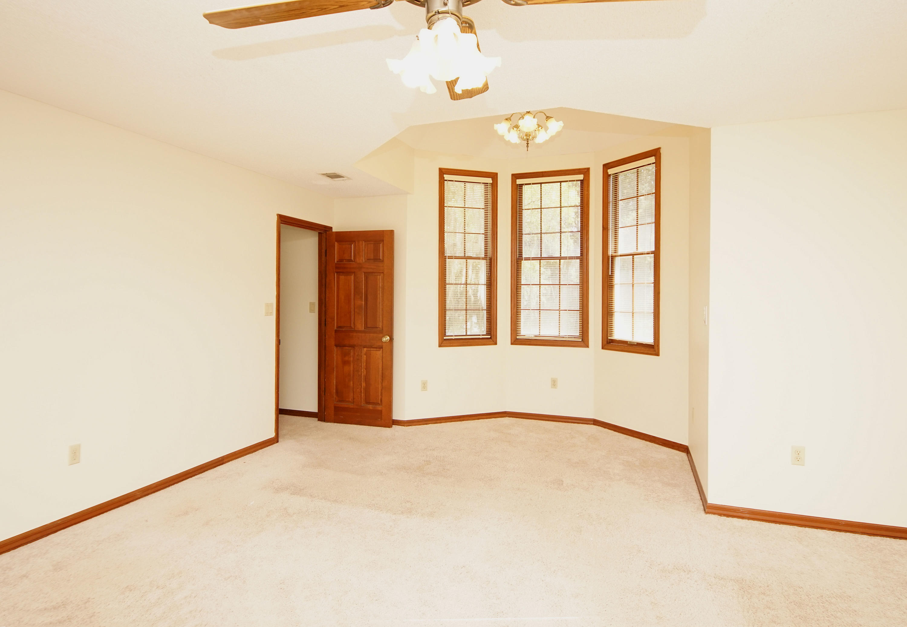 HANDS COVE - Residential