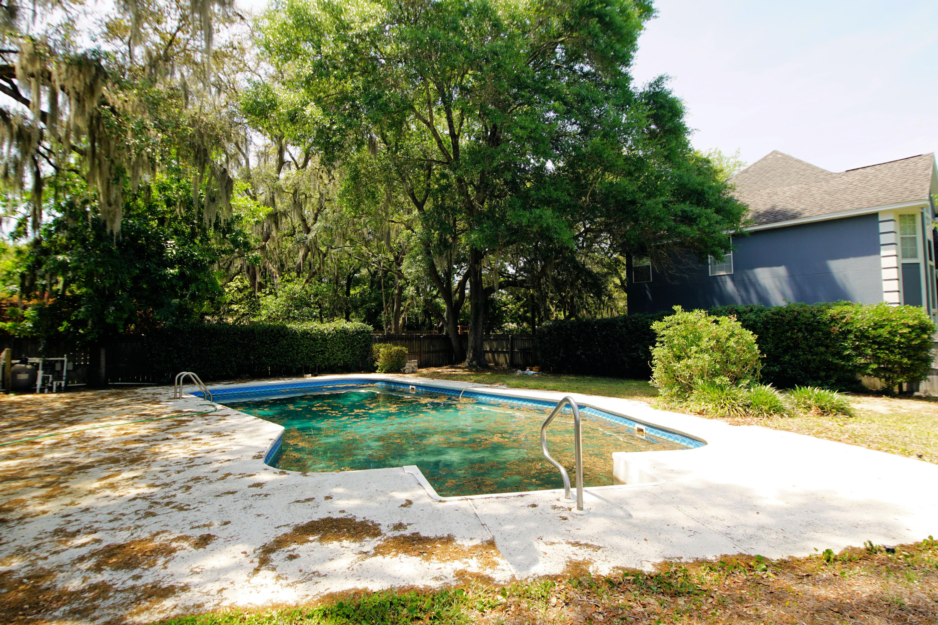 HANDS COVE - Residential