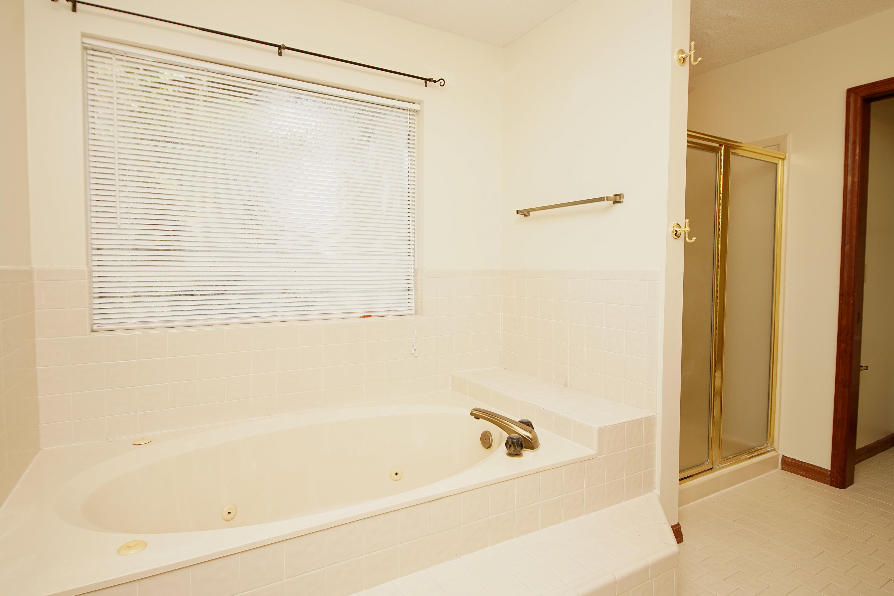 HANDS COVE - Residential