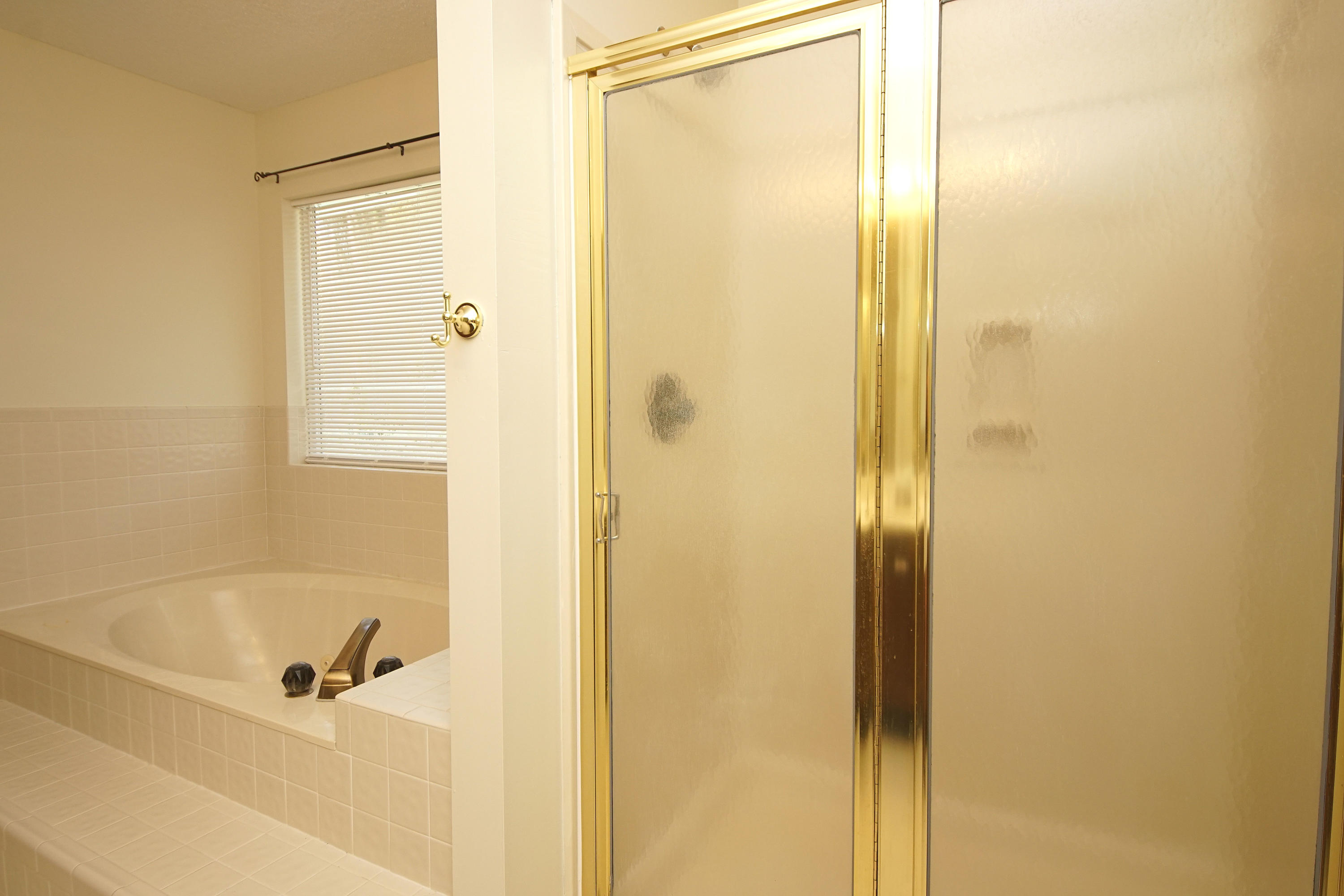 HANDS COVE - Residential